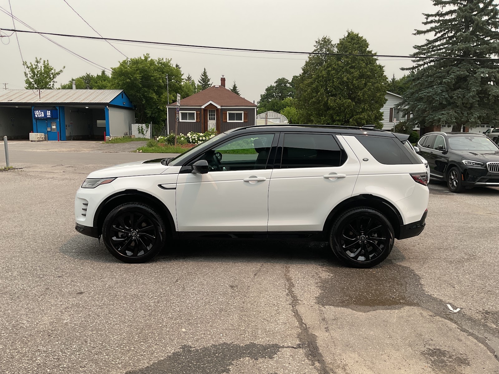 2025 LAND ROVER DISCOVERY SPORT DYNAMIC SE — photo 3