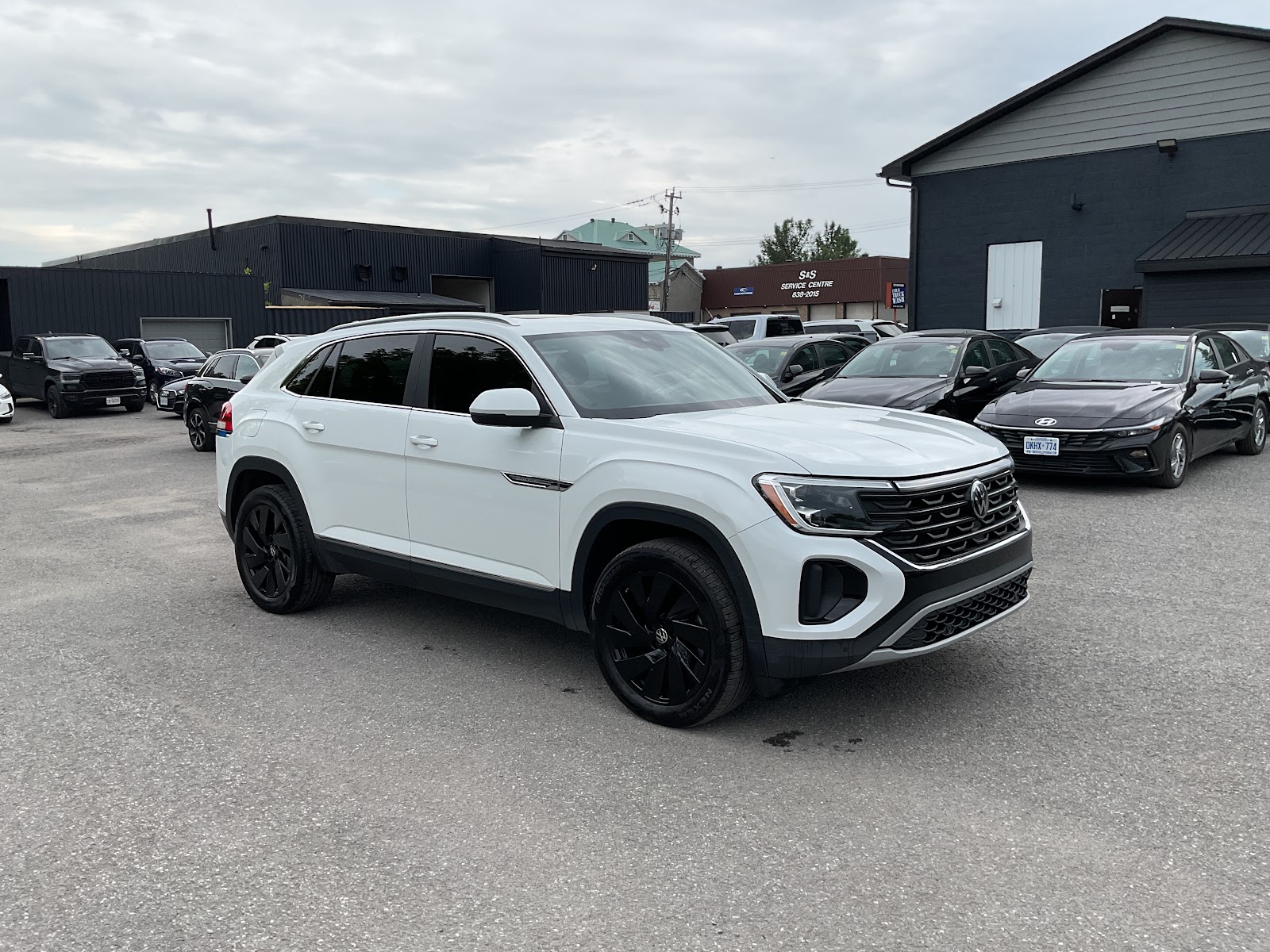 2024 VOLKSWAGEN ATLAS CROSS SPORT HIGHLINE — photo 8