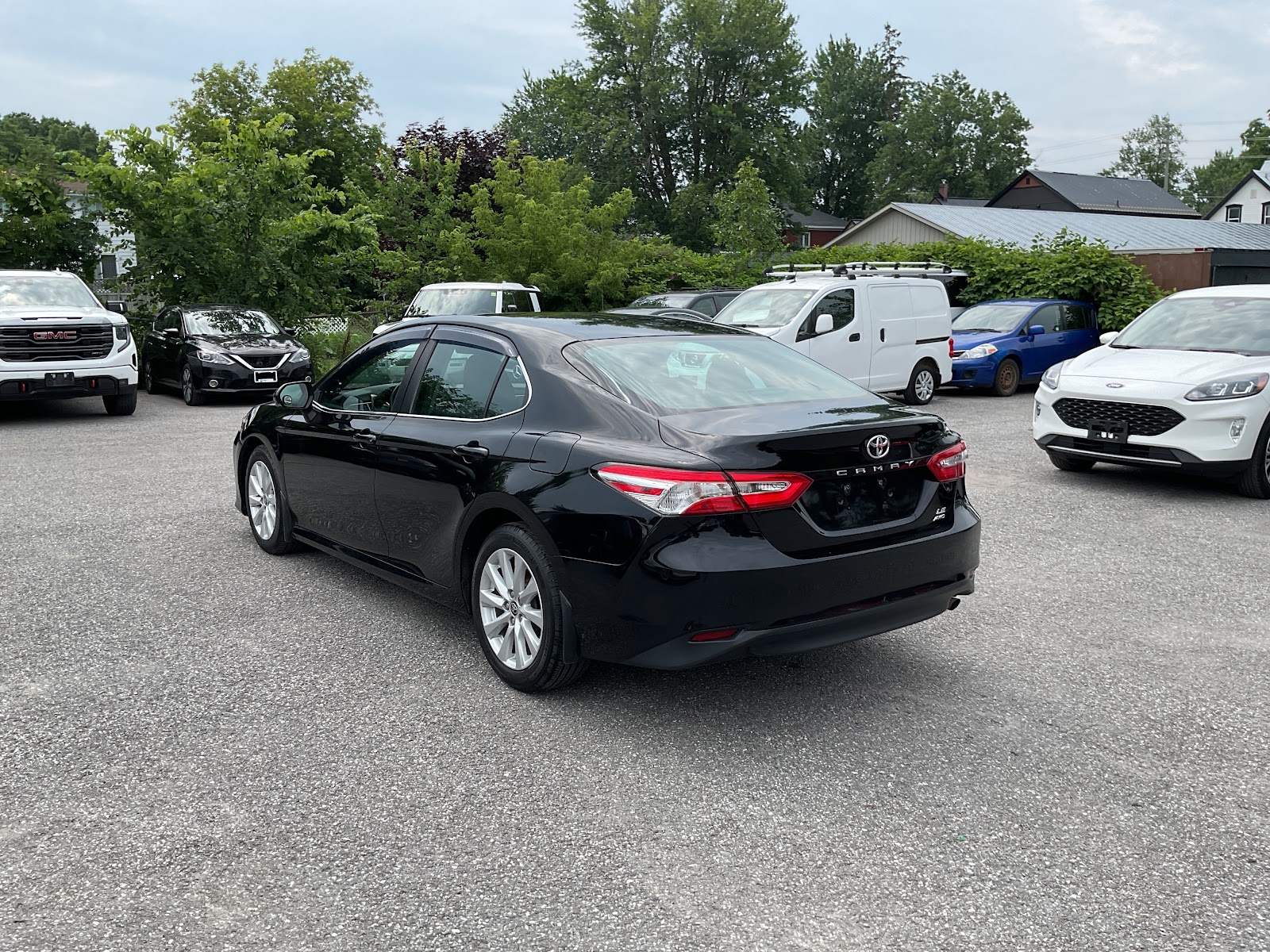 2020 TOYOTA CAMRY LE — photo 4