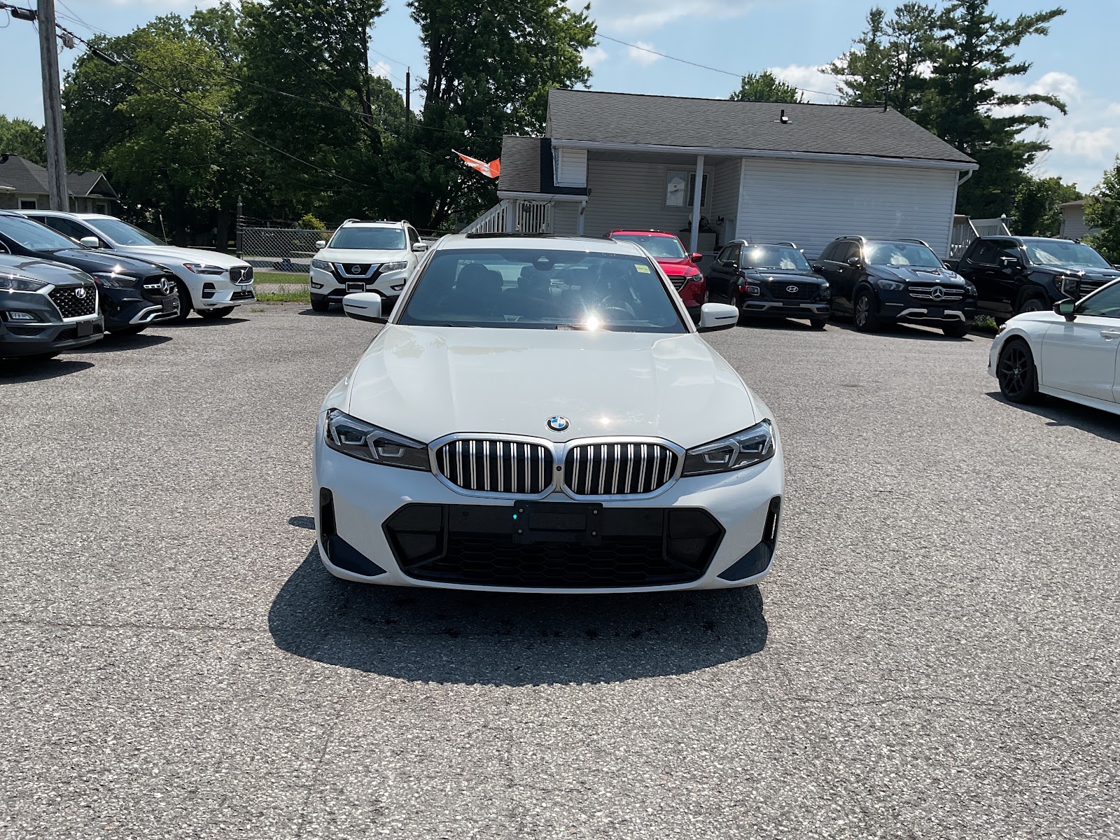 2025 BMW 3 SERIES 330I XDRIVE — photo 2