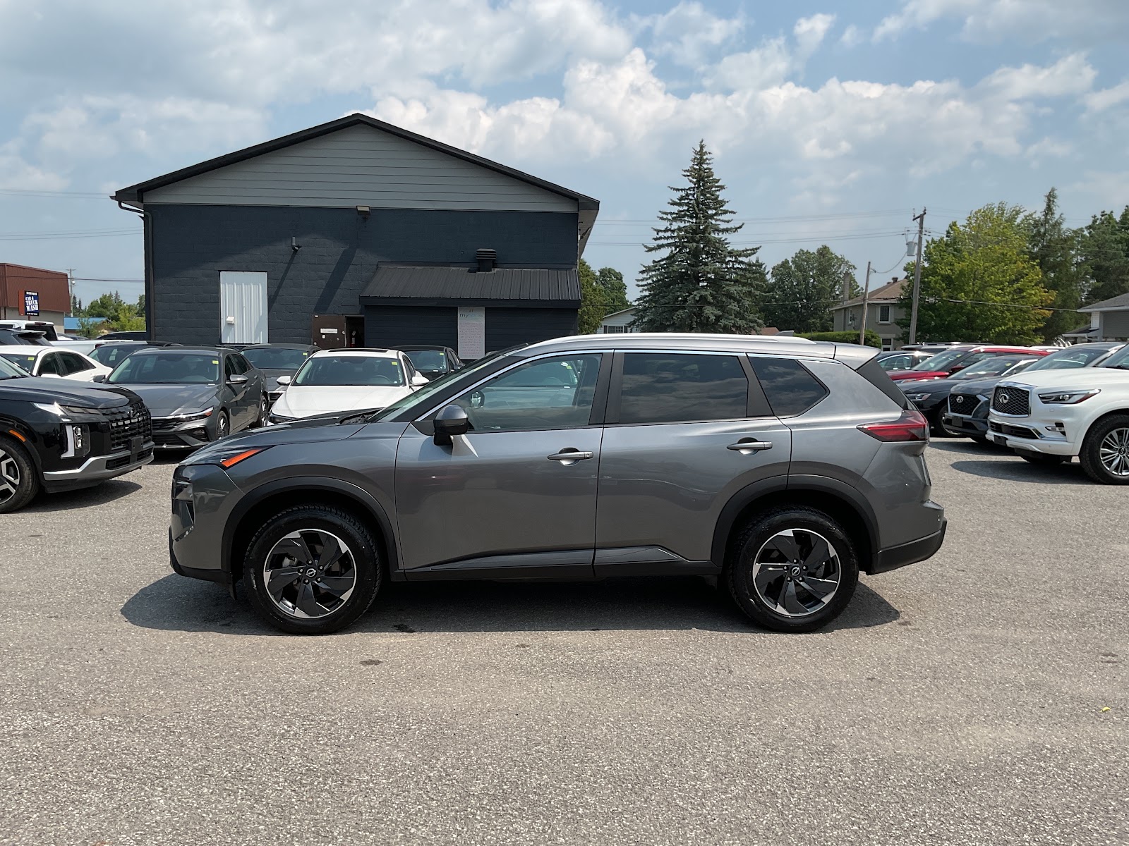 2025 NISSAN ROGUE SV MOONROOF — photo 3