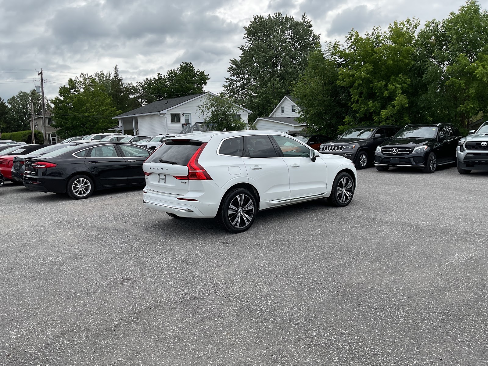 2023 VOLVO XC60 PLUS BRIGHT THEME — photo 6