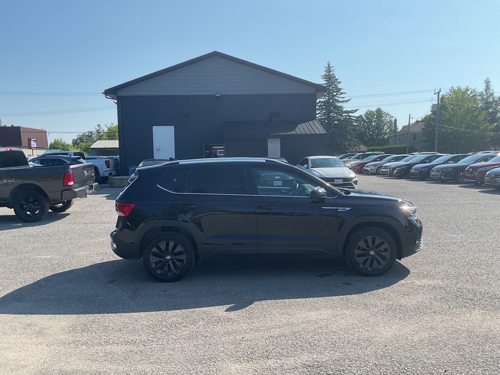 2024 VOLKSWAGEN TAOS COMFORTLINE/SUNROOF — photo 7