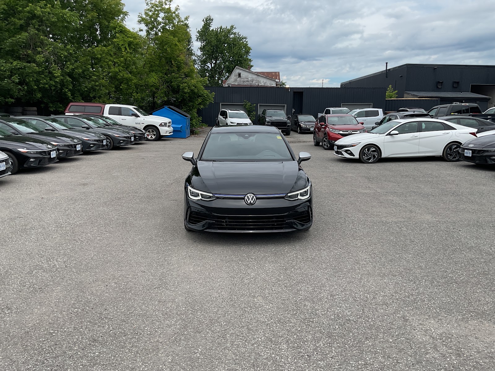 2024 VOLKSWAGEN GOLF R BASE — photo 2
