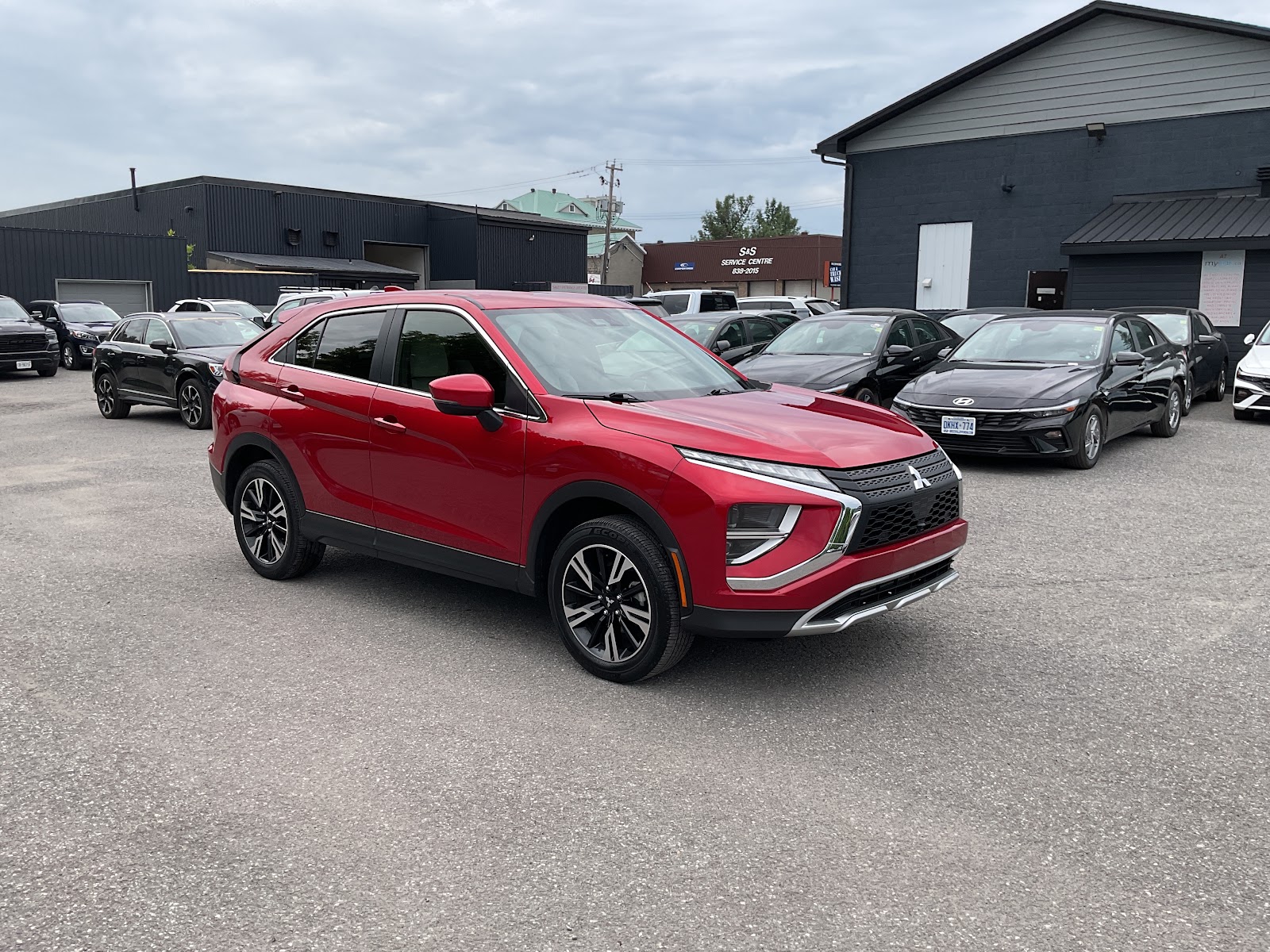 2023 MITSUBISHI ECLIPSE CROSS SE — photo 8