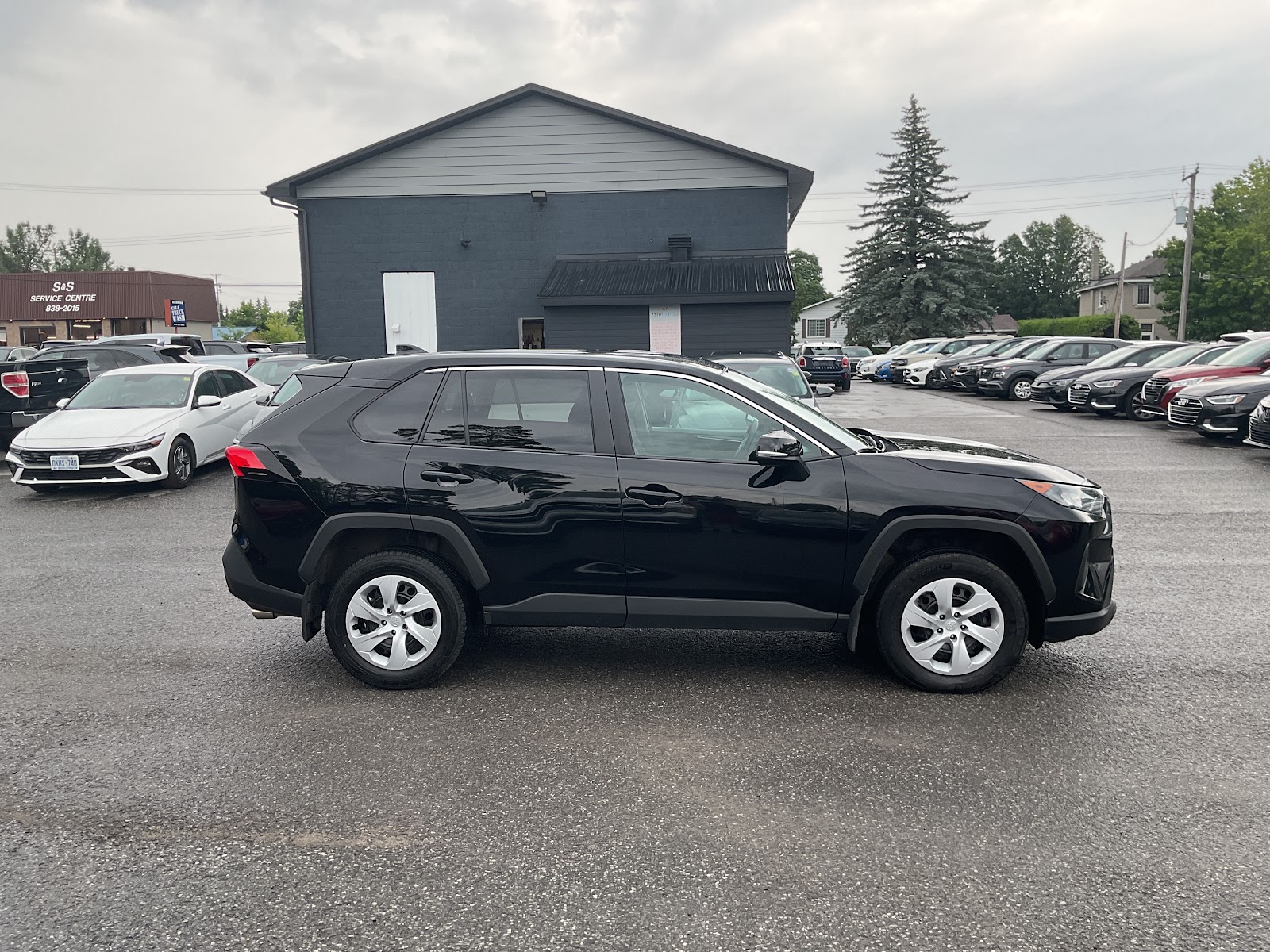 2025 TOYOTA RAV4 LE — photo 7