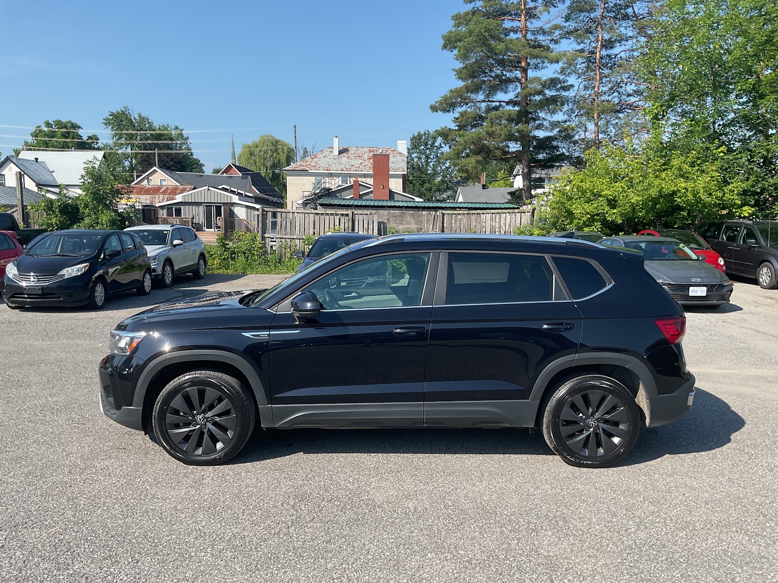 2024 VOLKSWAGEN TAOS COMFORTLINE/SUNROOF — photo 3