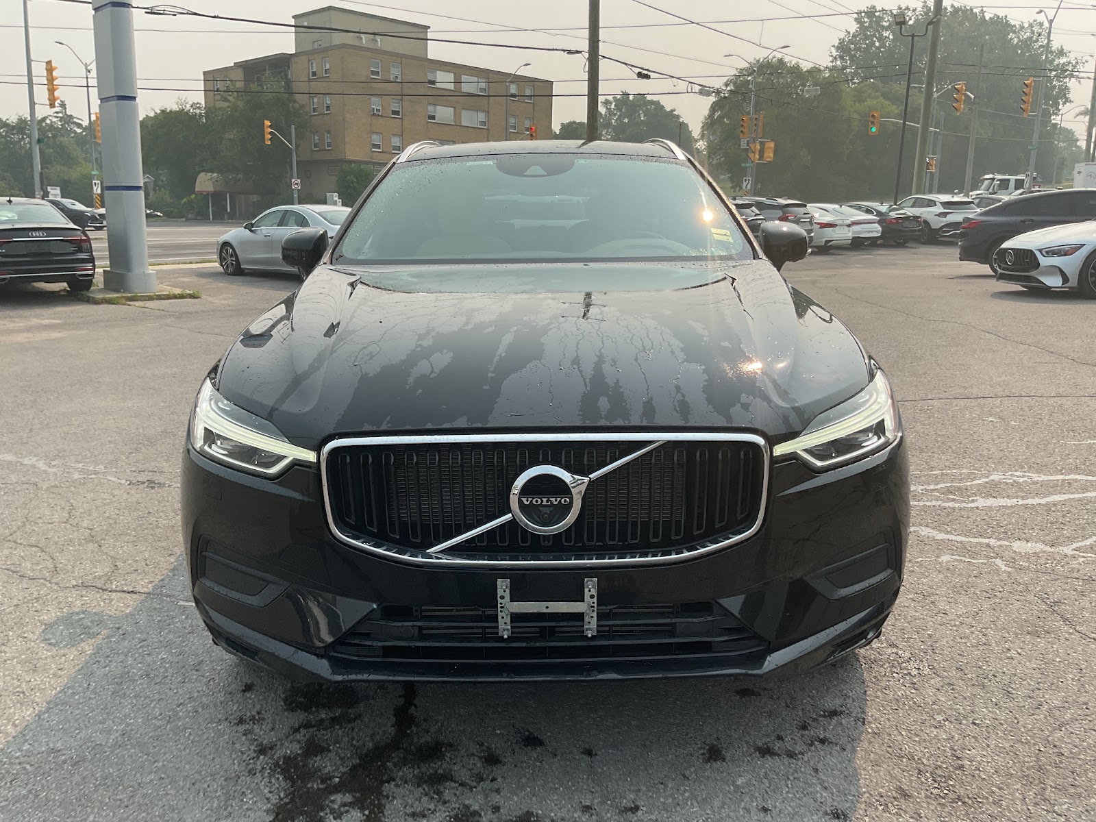 2019 VOLVO XC60 MOMENTUM — photo 2
