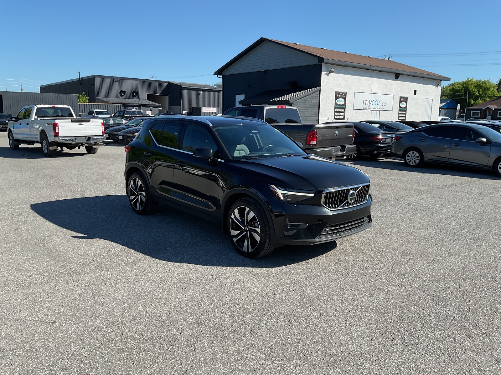 2024 VOLVO XC40 ULTIMATE BRIGHT THEME — photo 8