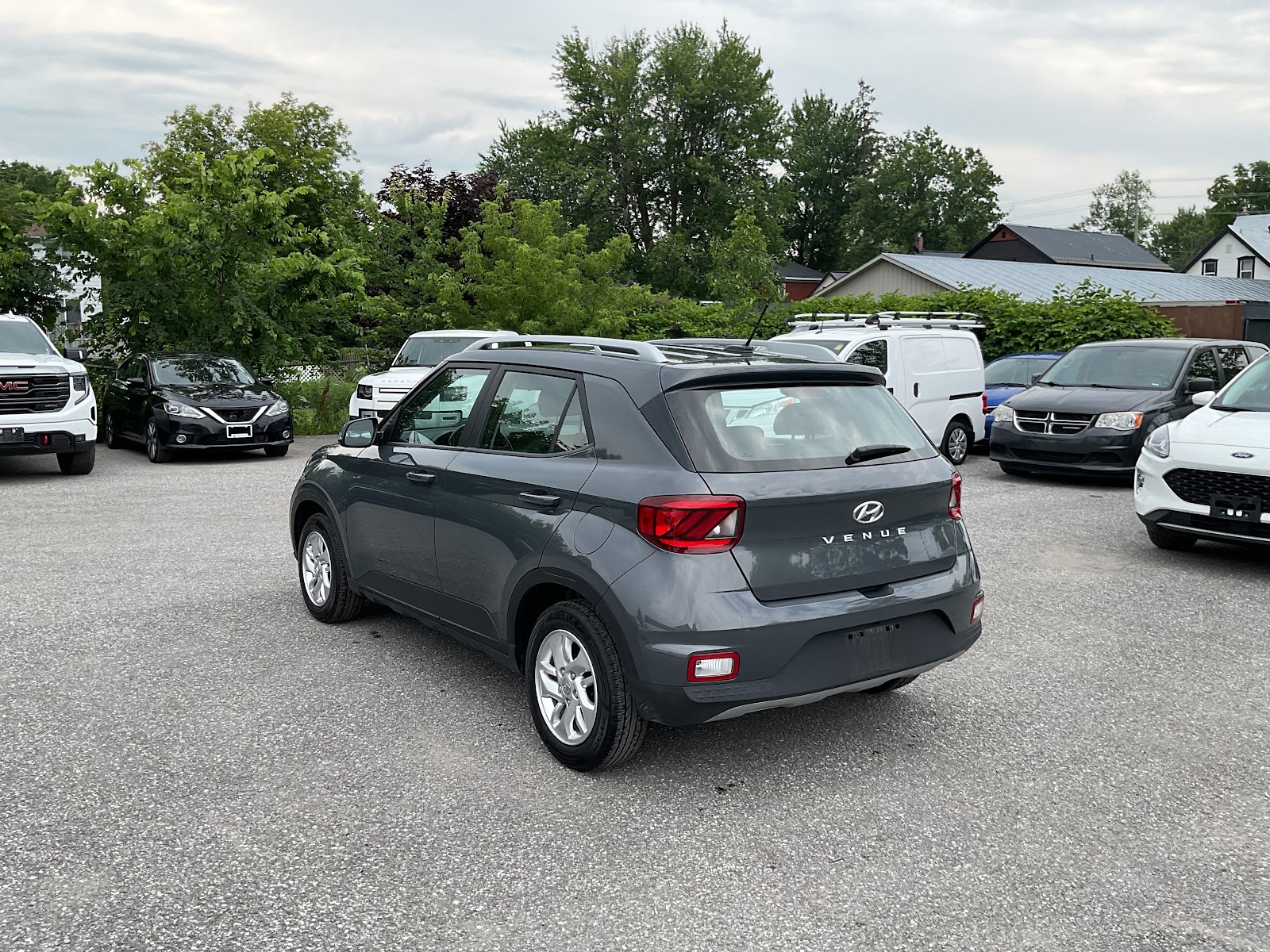 2024 HYUNDAI VENUE PREFERRED — photo 4
