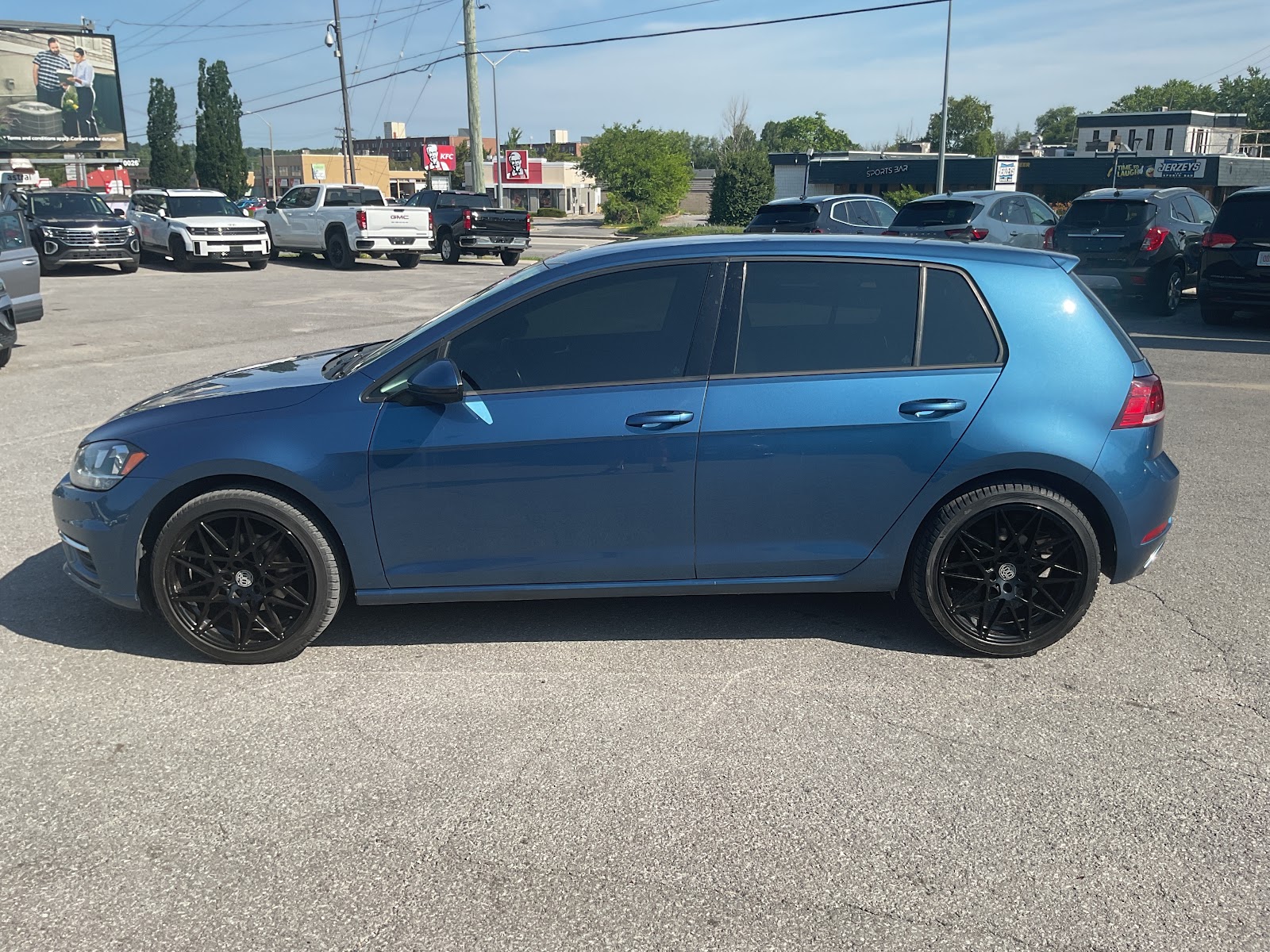 2019 VOLKSWAGEN GOLF COMFORTLINE — photo 3