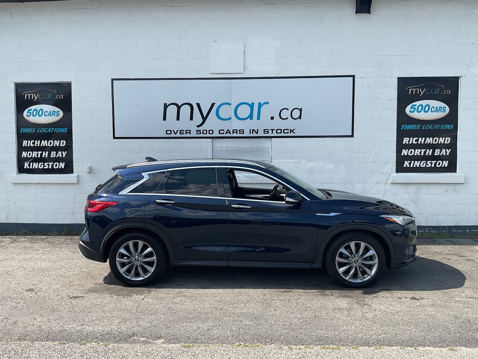 2019 INFINITI QX50 ESSENTIAL — photo 2