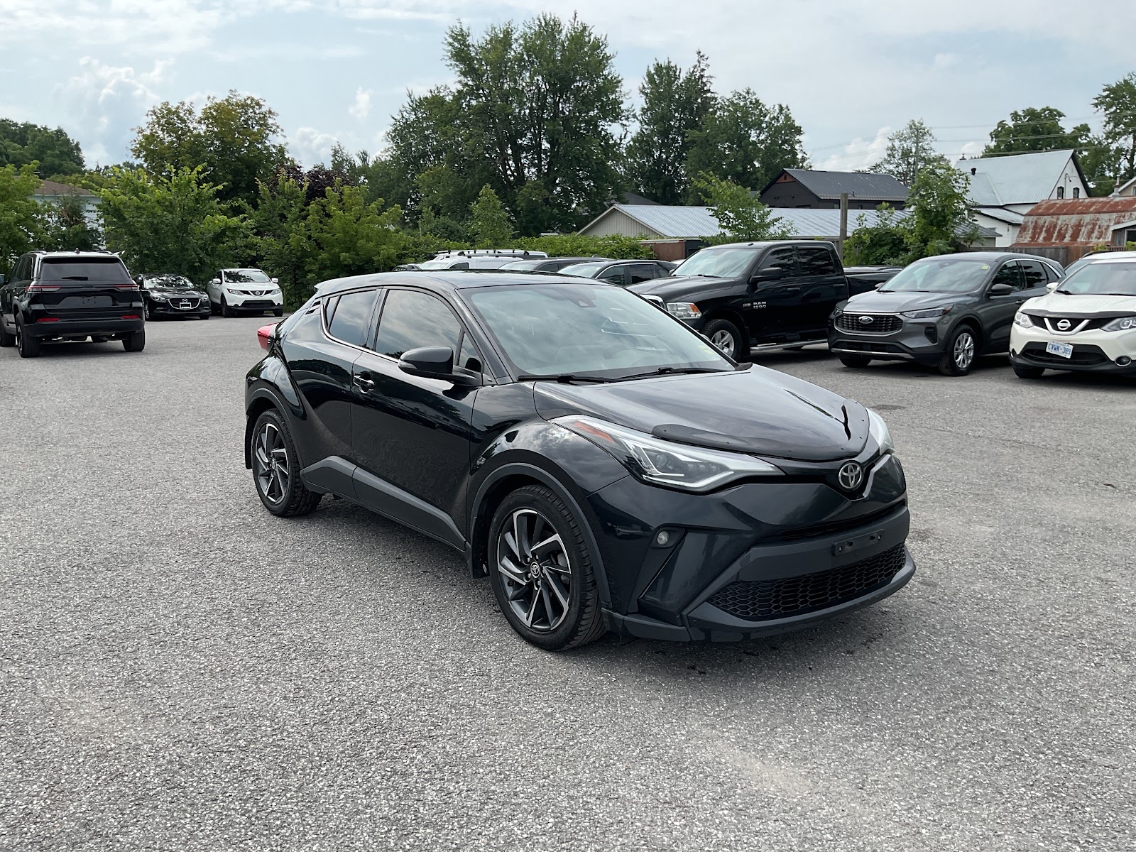 2020 TOYOTA C-HR LIMITED — photo 8