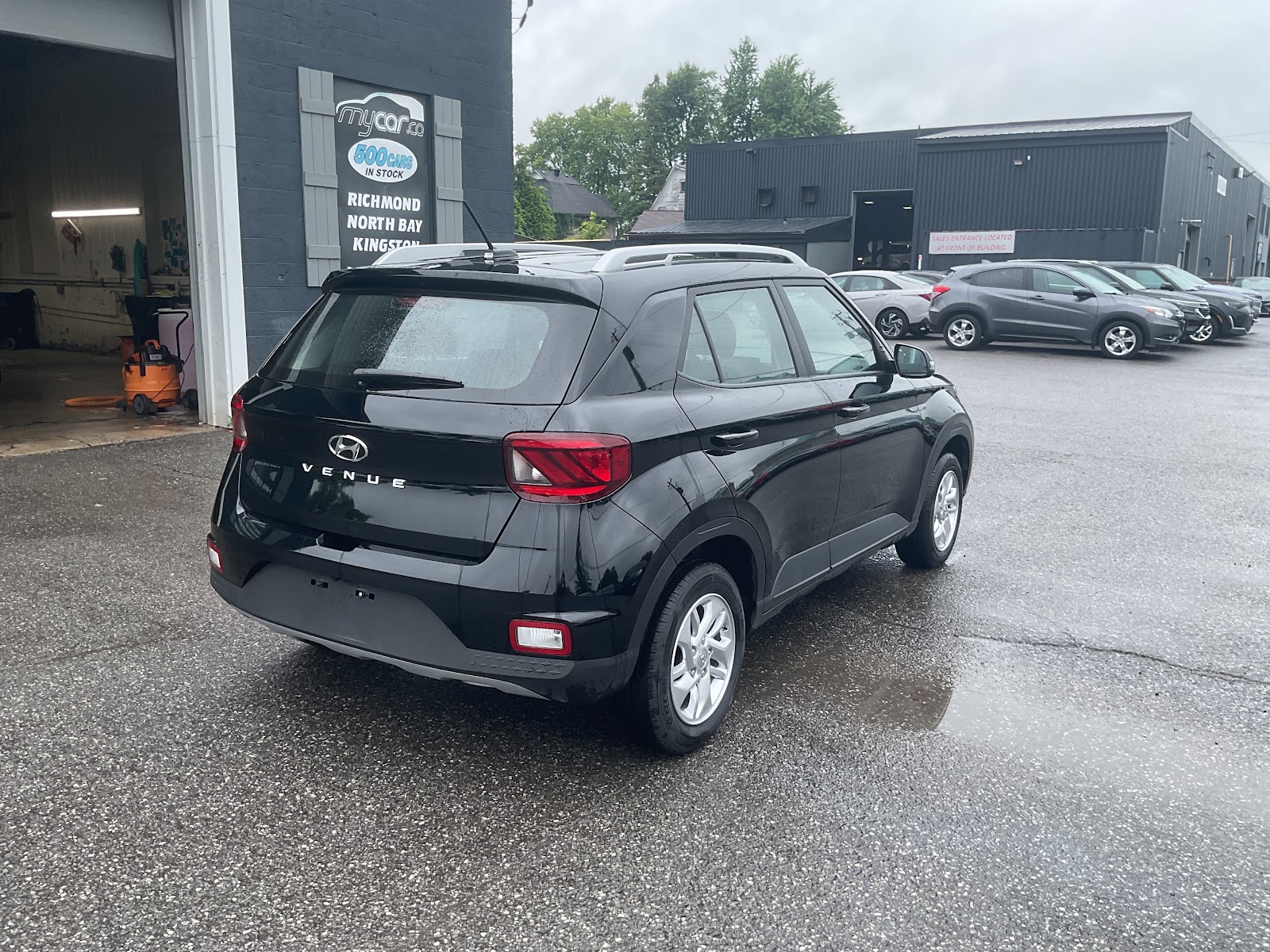 2026 HYUNDAI VENUE PREFERRED — photo 2