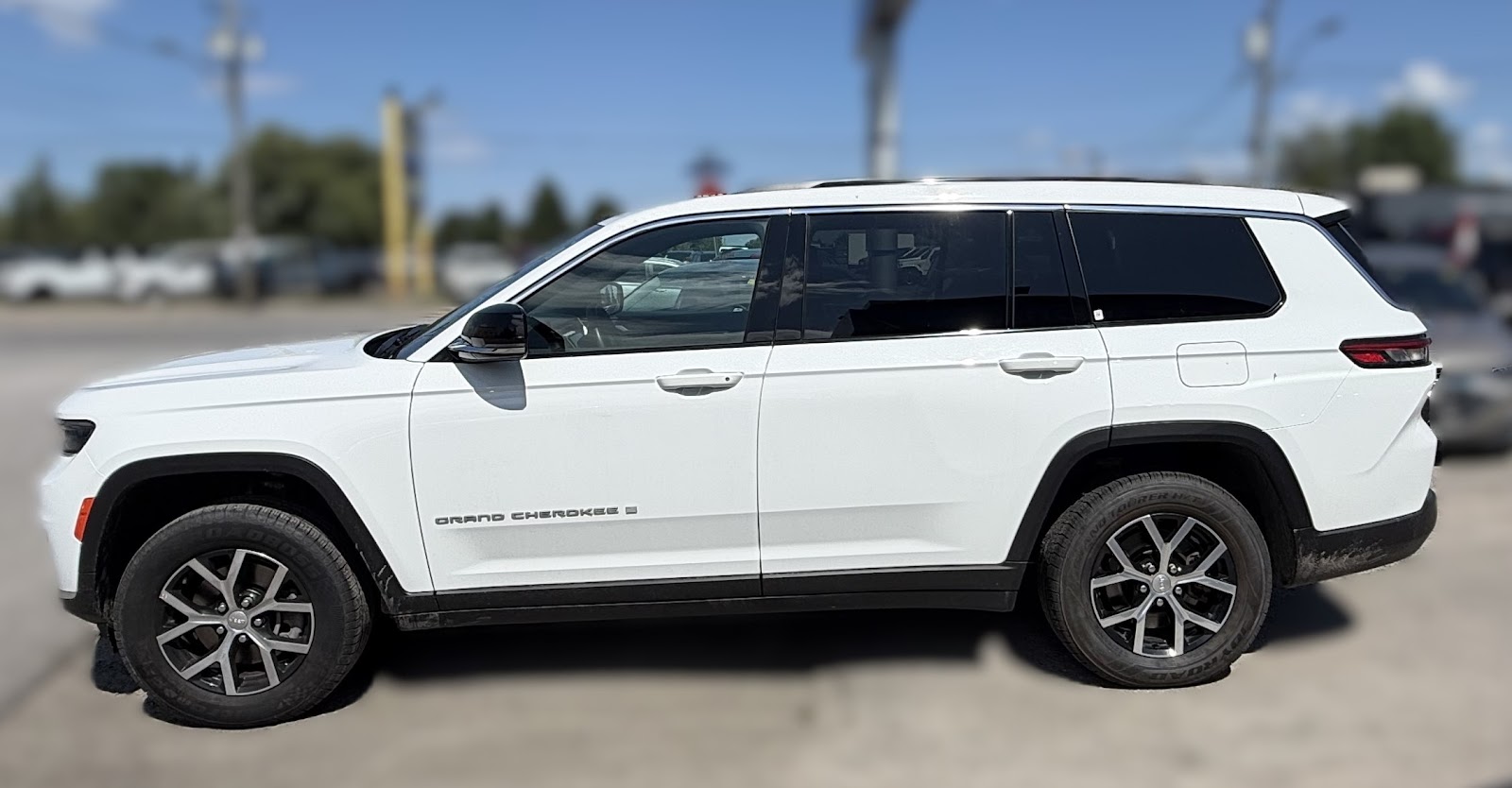 2024 JEEP GRAND CHEROKEE L LIMITED — photo 2