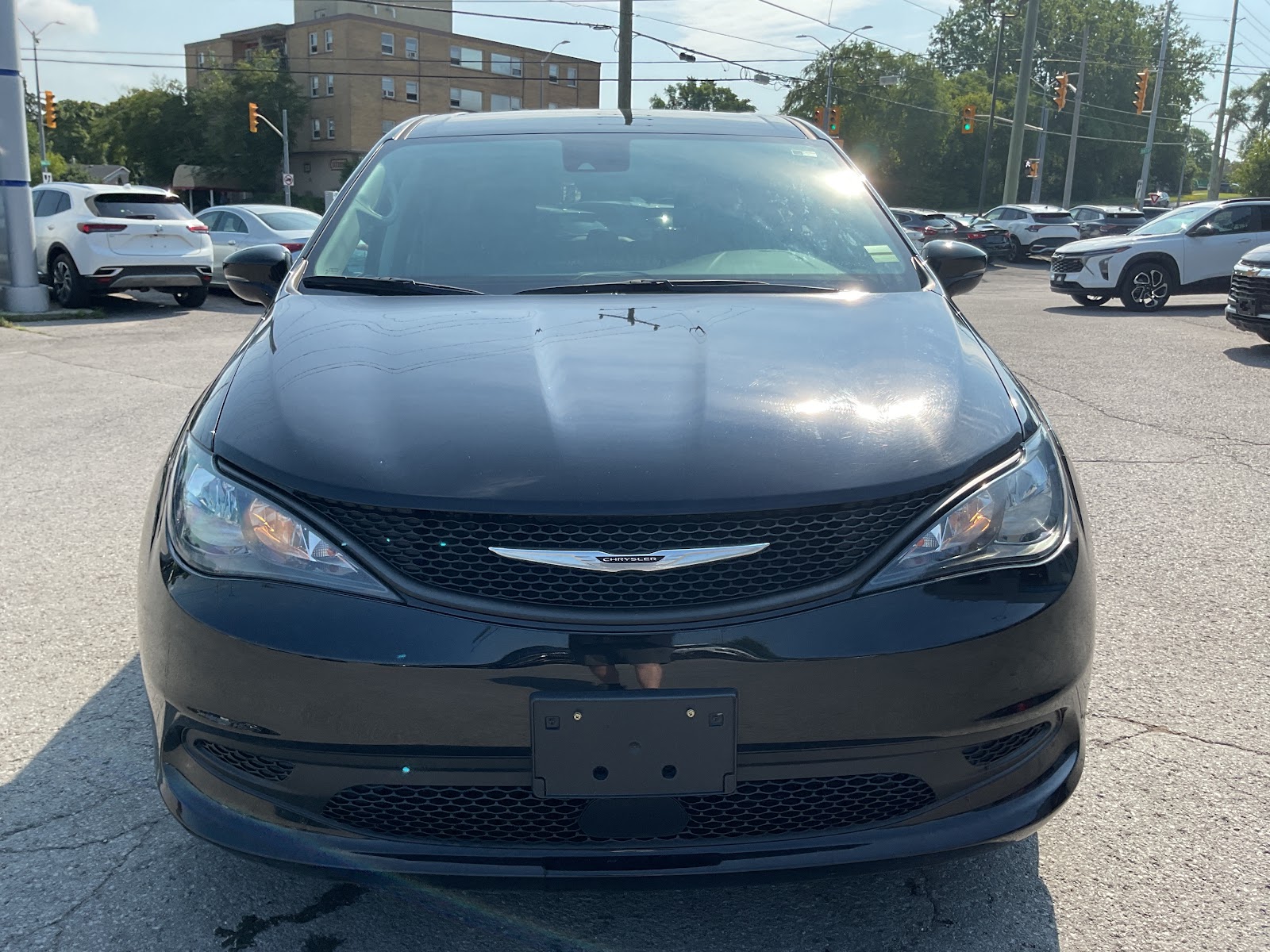 2024 CHRYSLER GRAND CARAVAN SXT — photo 2
