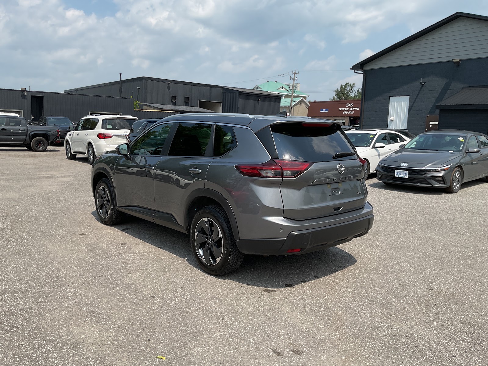 2025 NISSAN ROGUE SV MOONROOF — photo 4
