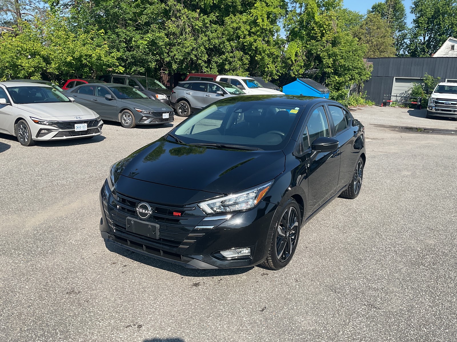 2023 NISSAN VERSA SR