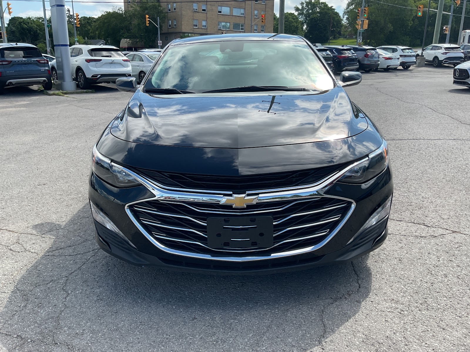 2024 CHEVROLET MALIBU 1LT — photo 2