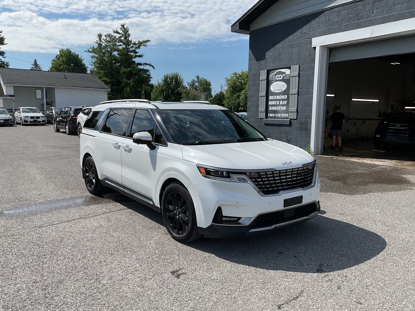 2024 KIA CARNIVAL SX — photo 8