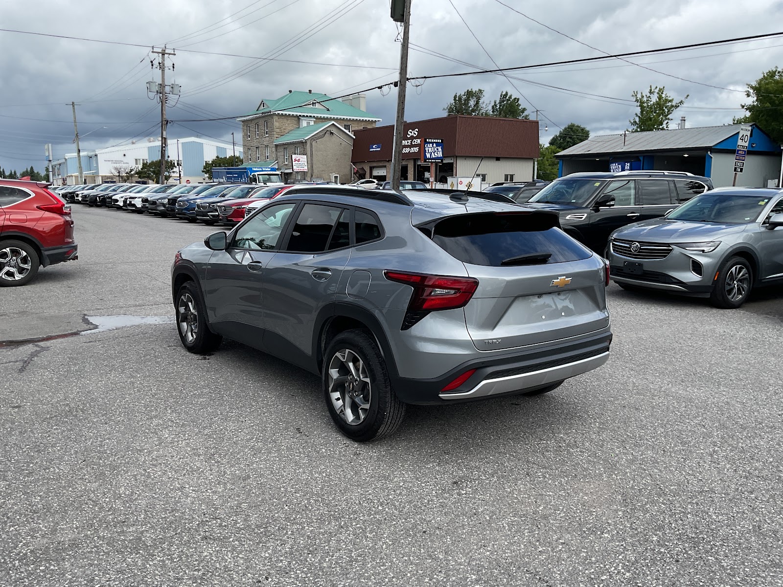 2025 CHEVROLET TRAX LT — photo 4