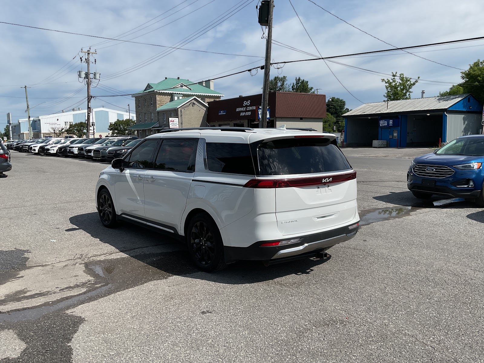 2024 KIA CARNIVAL SX — photo 4