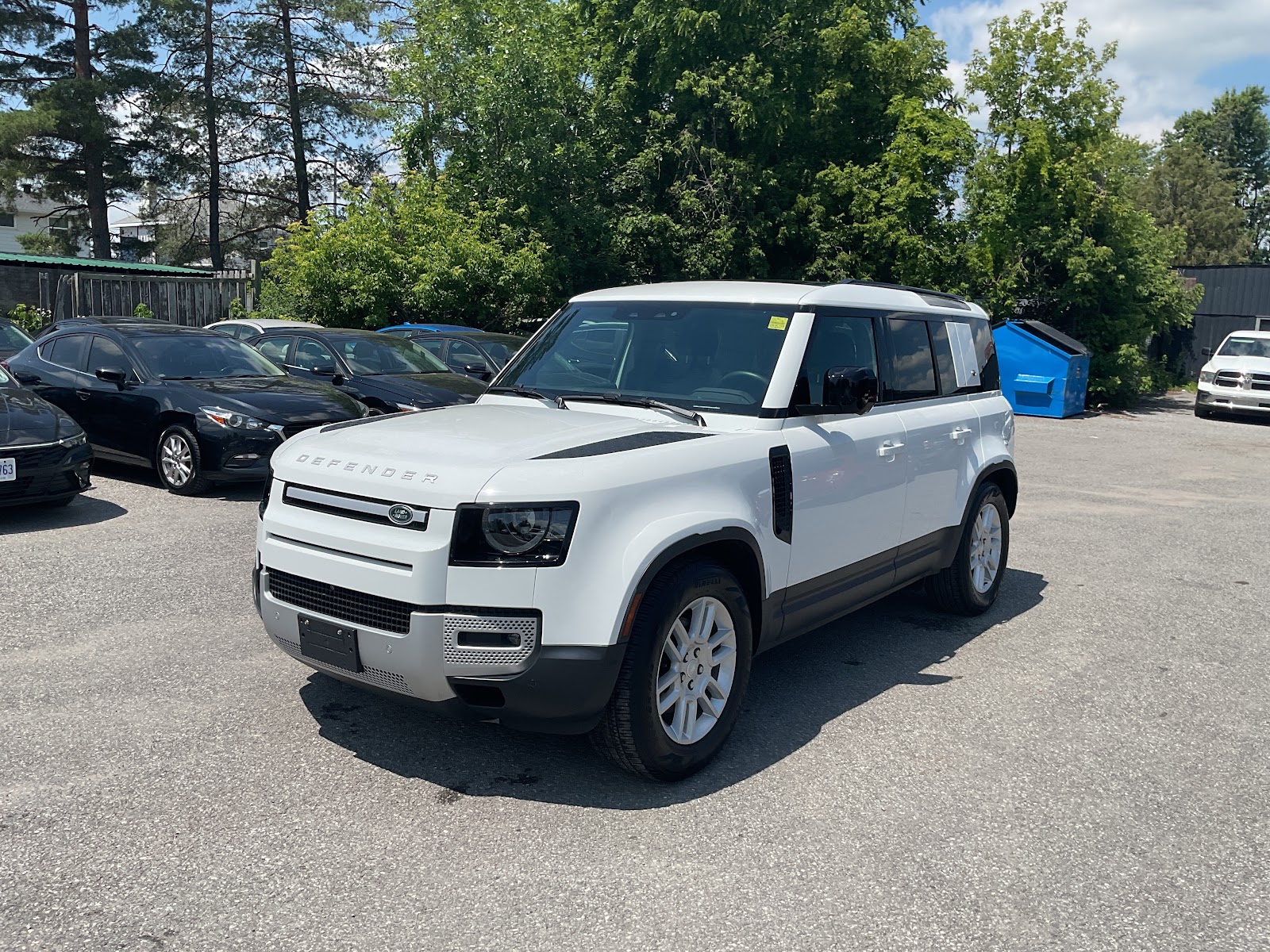 2024 LAND ROVER DEFENDER S