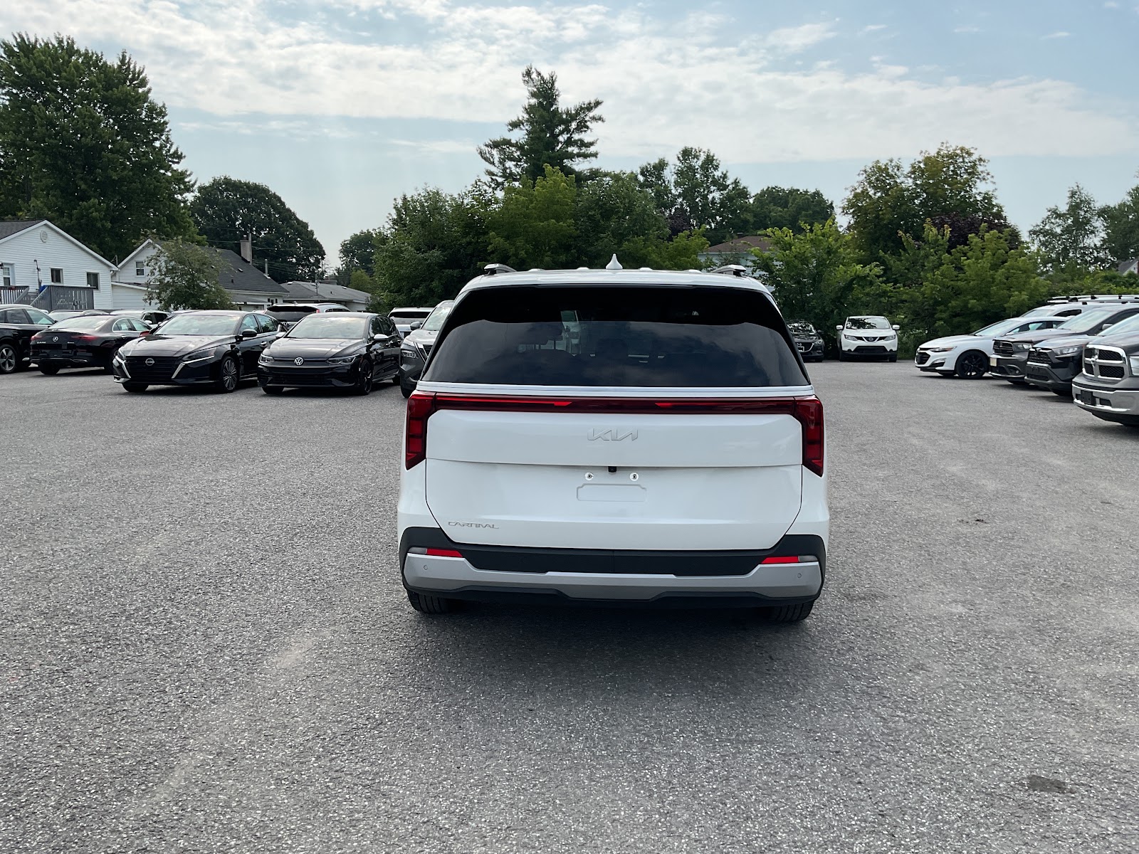 2025 KIA CARNIVAL LX — photo 5