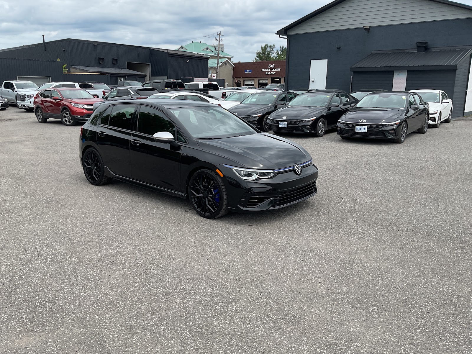 2024 VOLKSWAGEN GOLF R BASE — photo 8