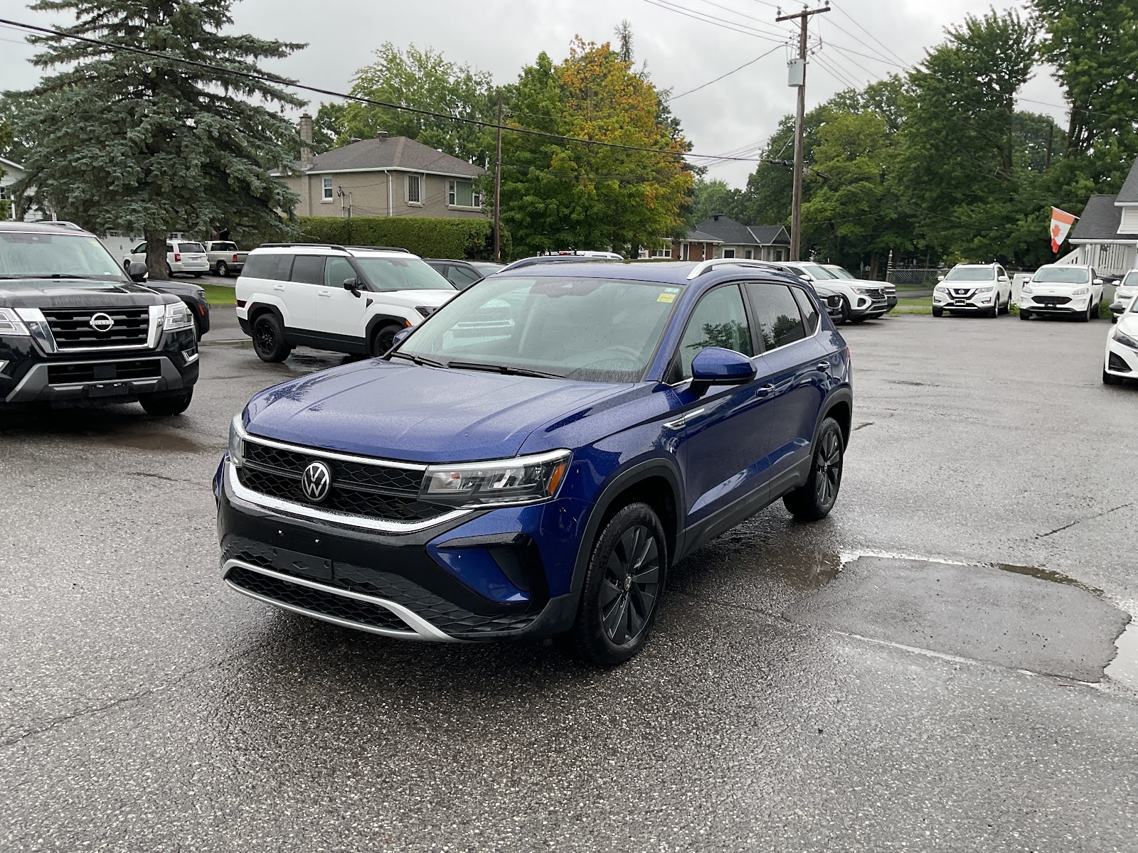 2024 VOLKSWAGEN TAOS COMFORTLINE/SUNROOF