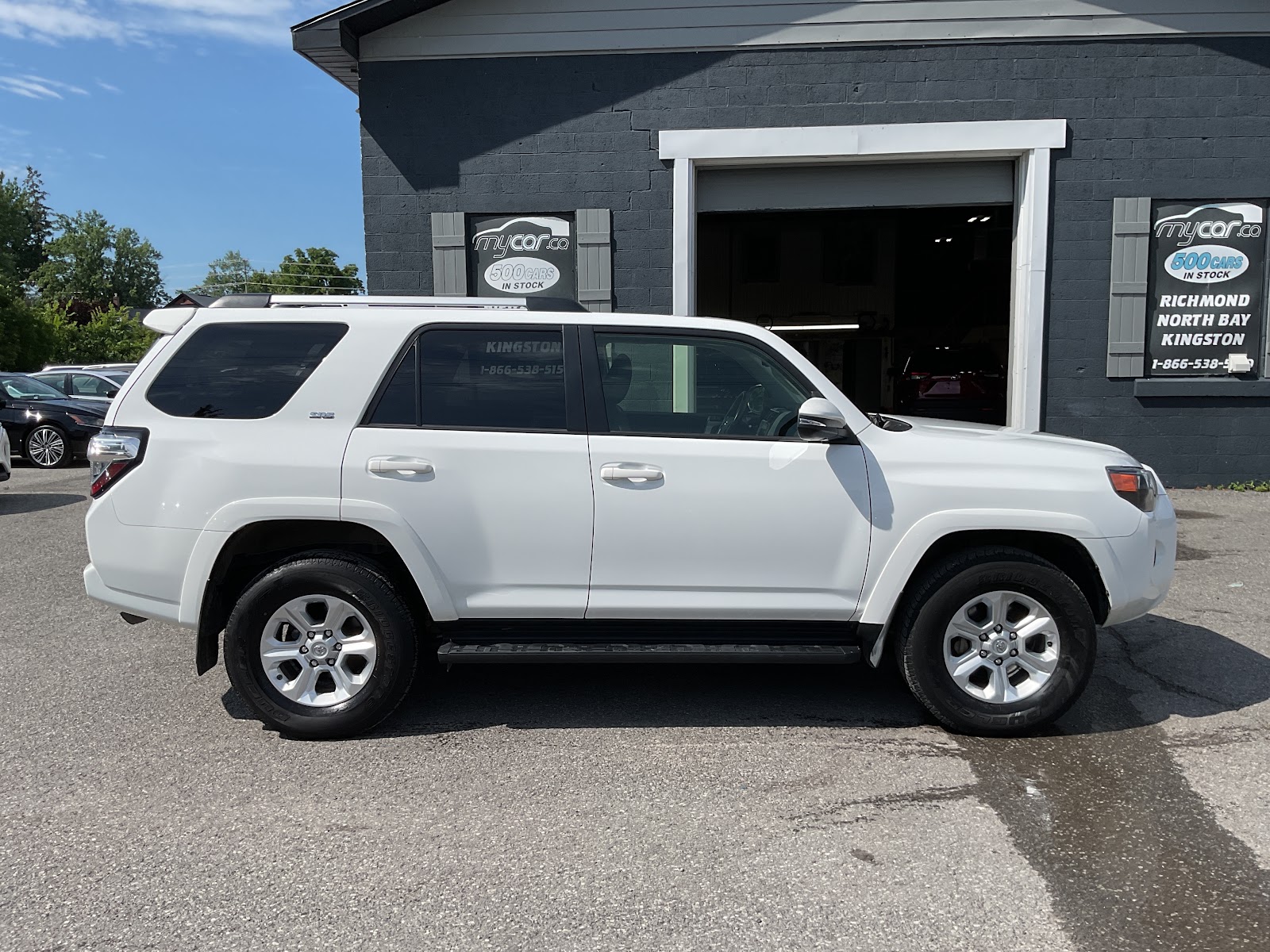 2024 TOYOTA 4RUNNER SR5 — photo 7