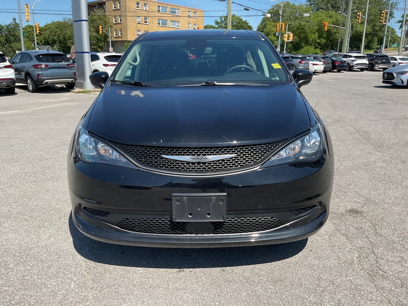 2024 CHRYSLER GRAND CARAVAN SXT — photo 2