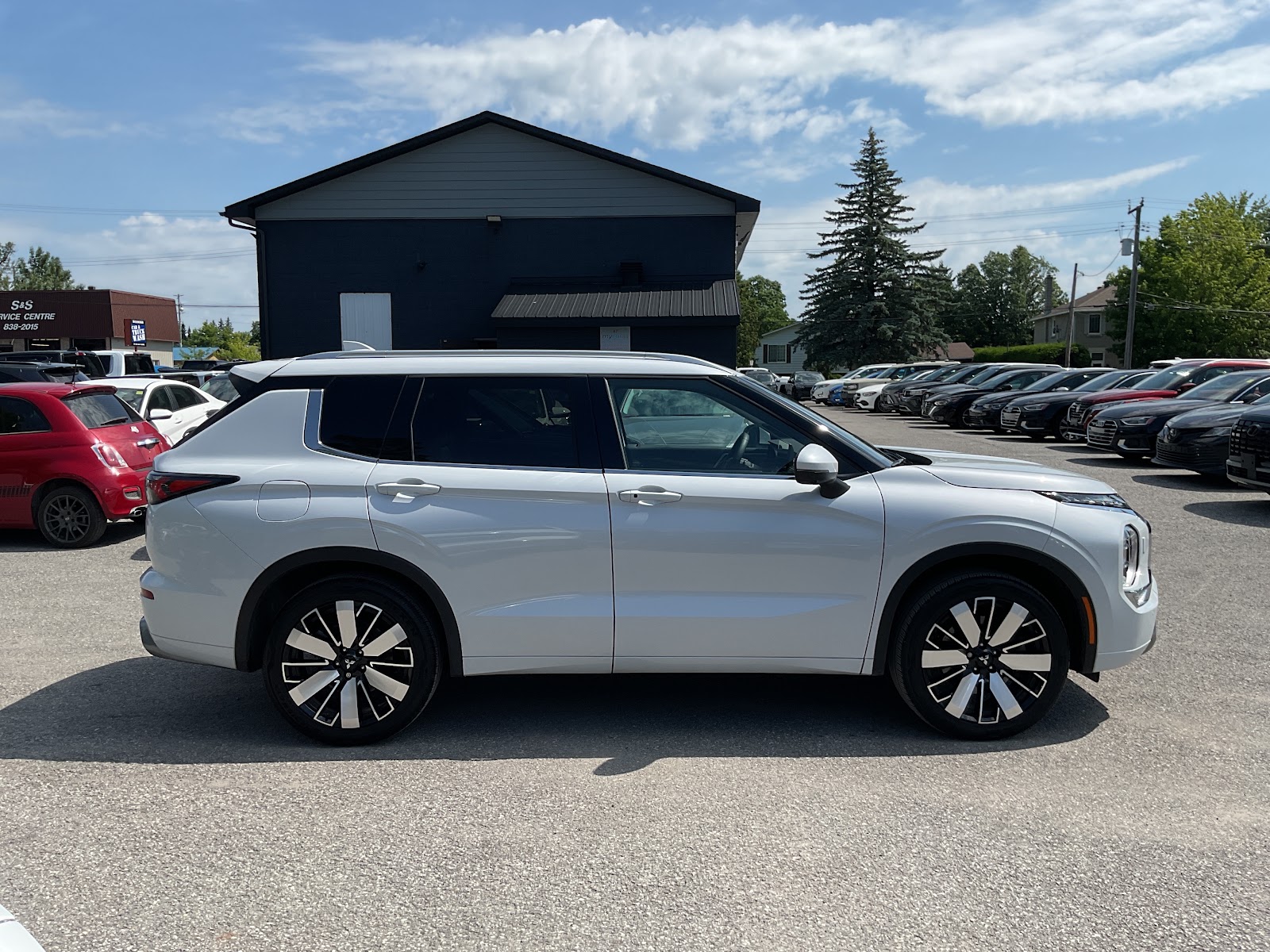 2025 MITSUBISHI OUTLANDER GT — photo 7