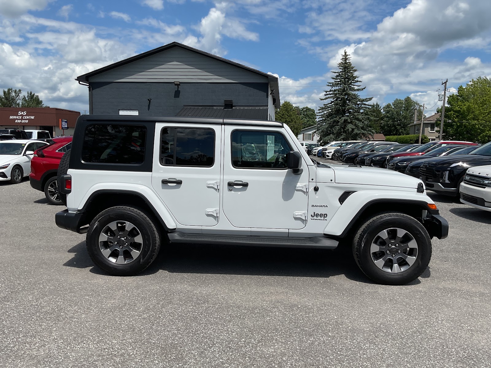 2023 JEEP WRANGLER SAHARA — photo 6