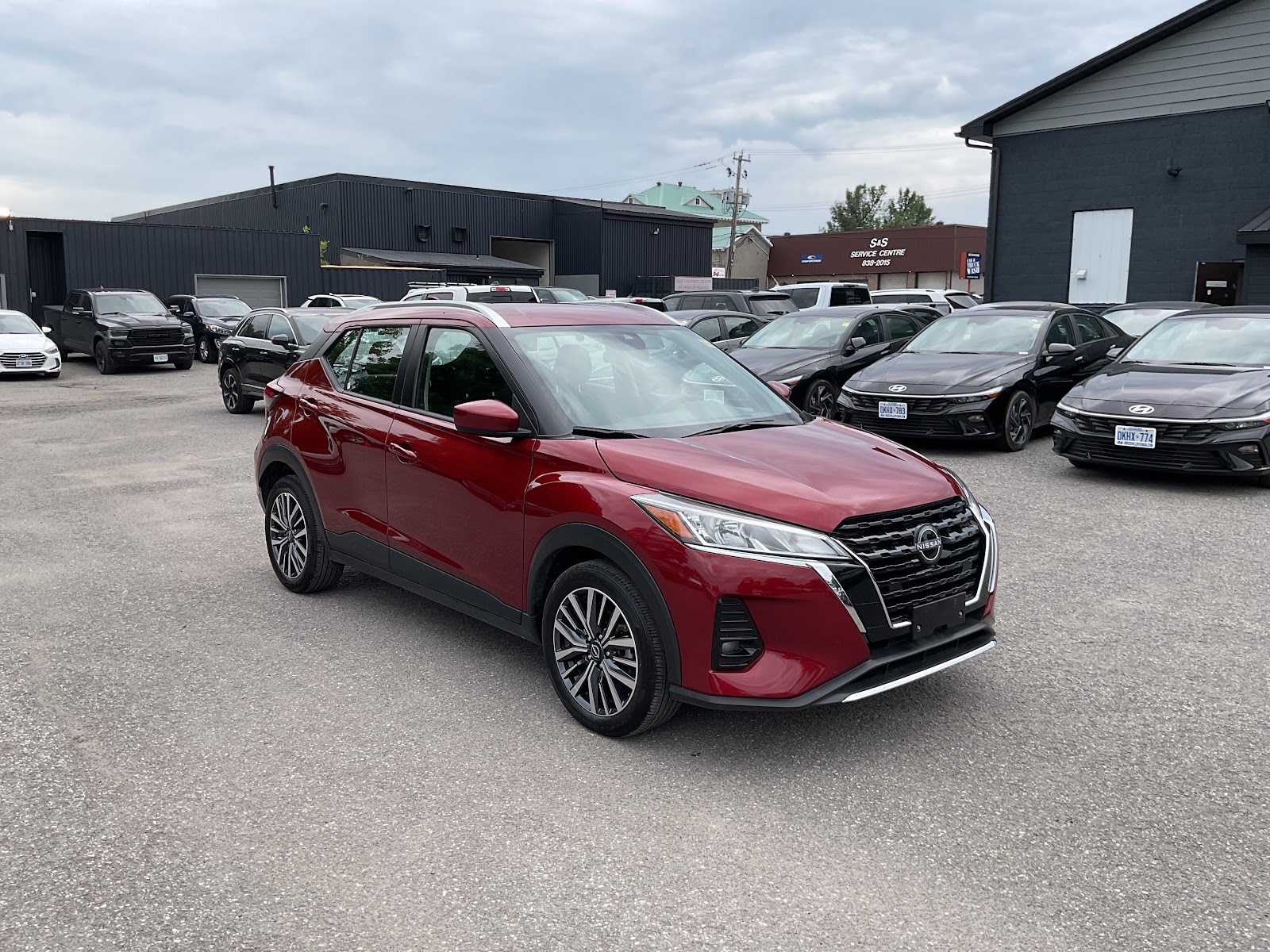 2025 NISSAN KICKS PLAY SV — photo 8