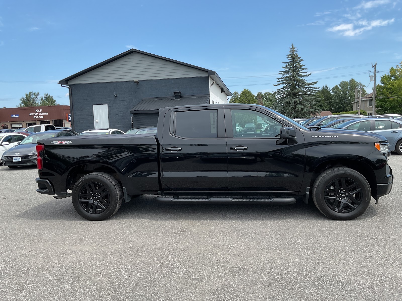 2023 CHEVROLET SILVERADO 1500 RST — photo 7
