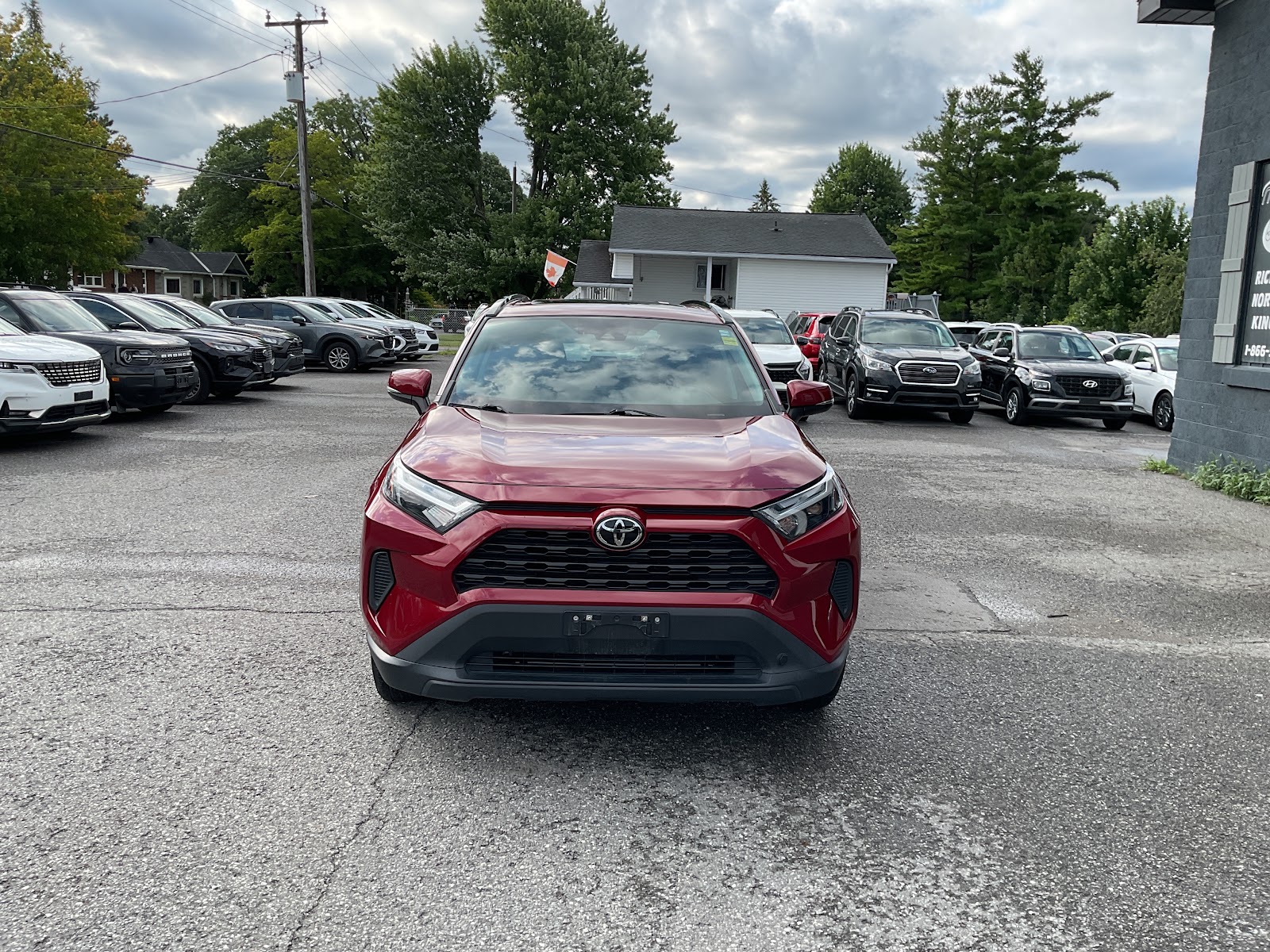 2023 TOYOTA RAV4 XLE — photo 2