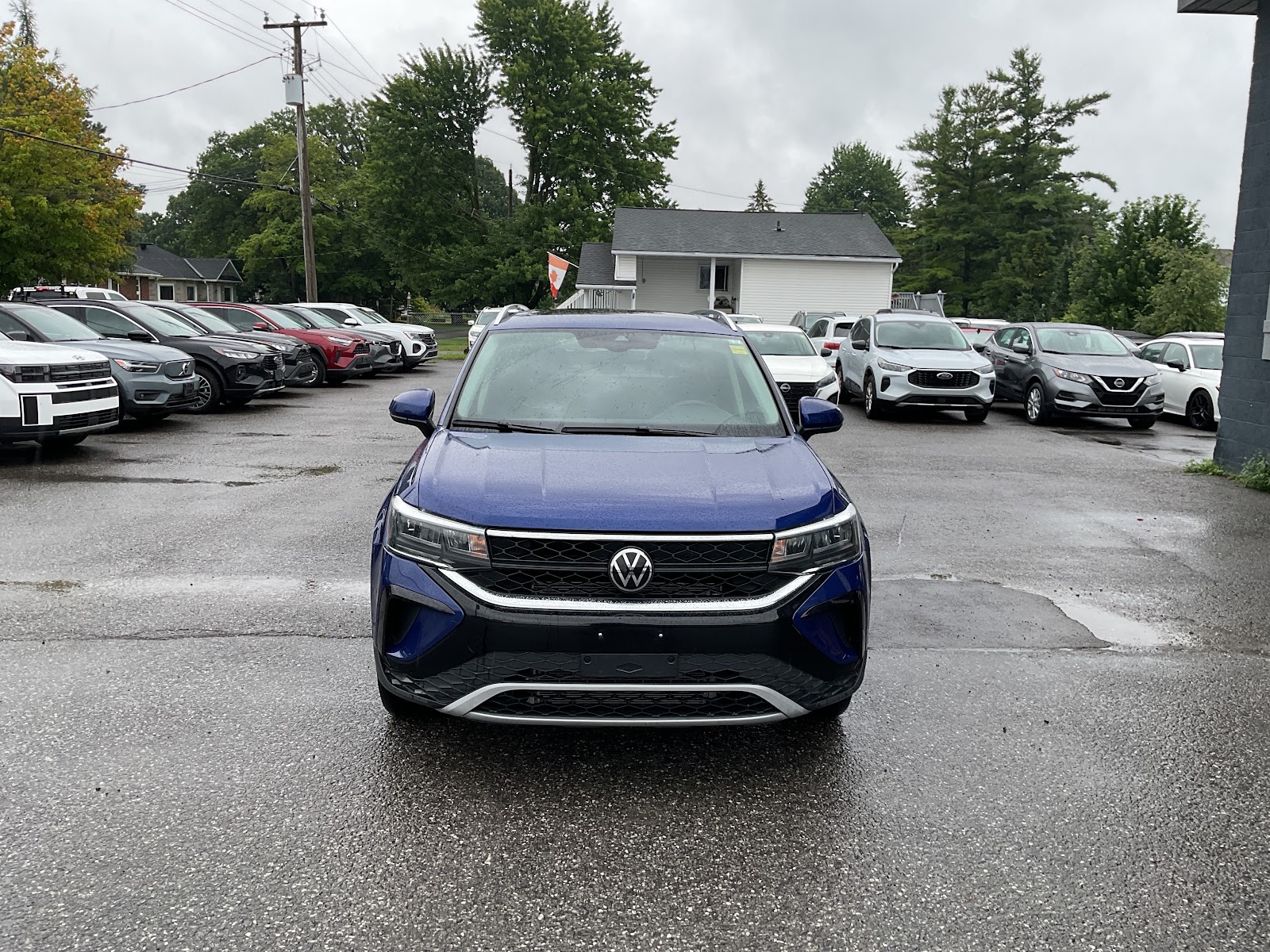 2024 VOLKSWAGEN TAOS COMFORTLINE/SUNROOF — photo 6