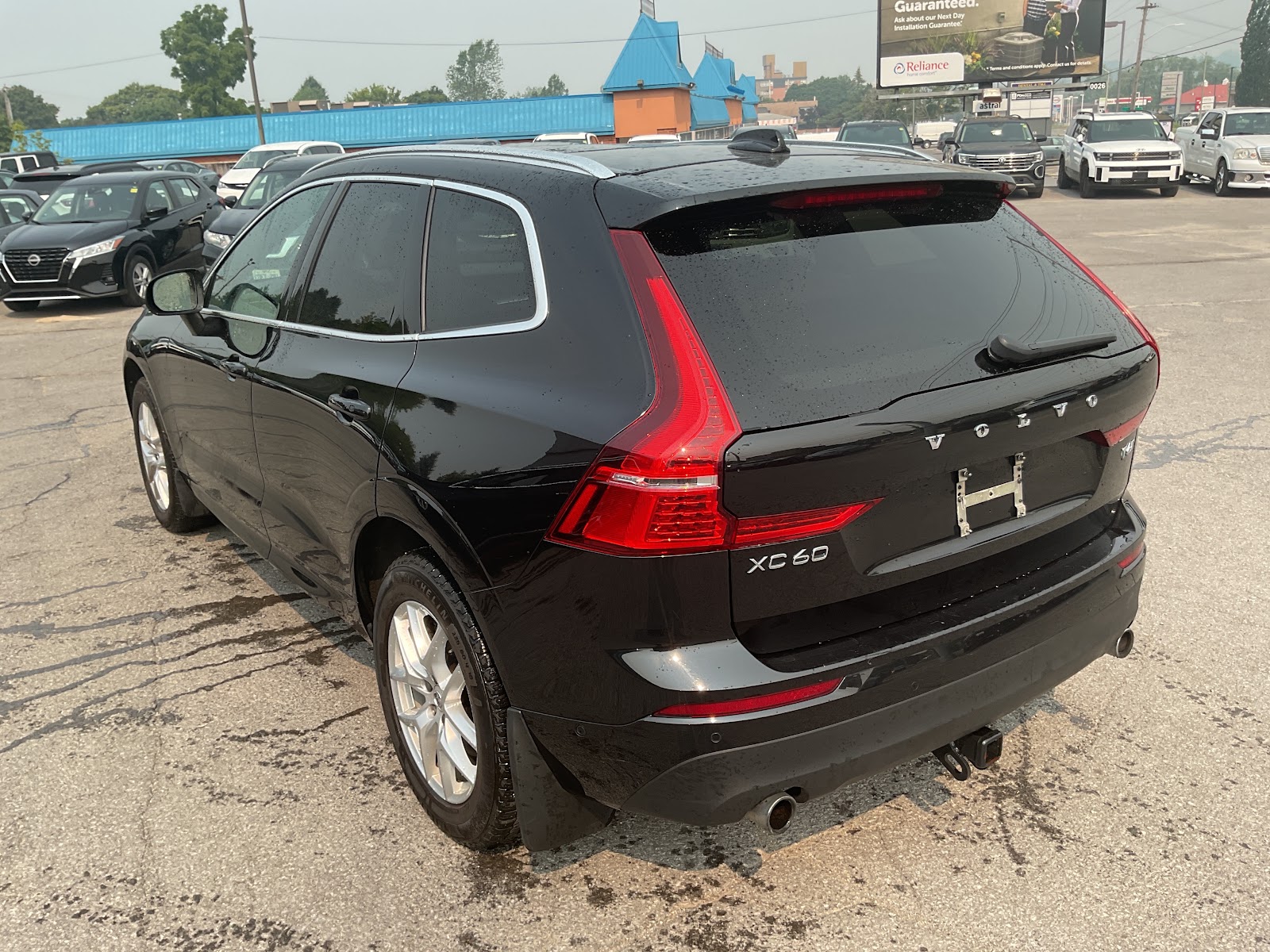 2019 VOLVO XC60 MOMENTUM — photo 4