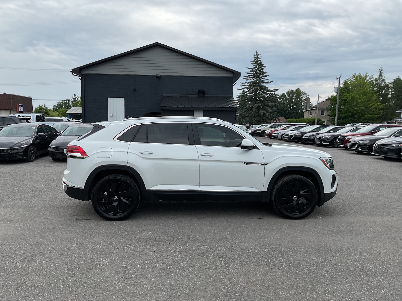 2024 VOLKSWAGEN ATLAS CROSS SPORT HIGHLINE — photo 7