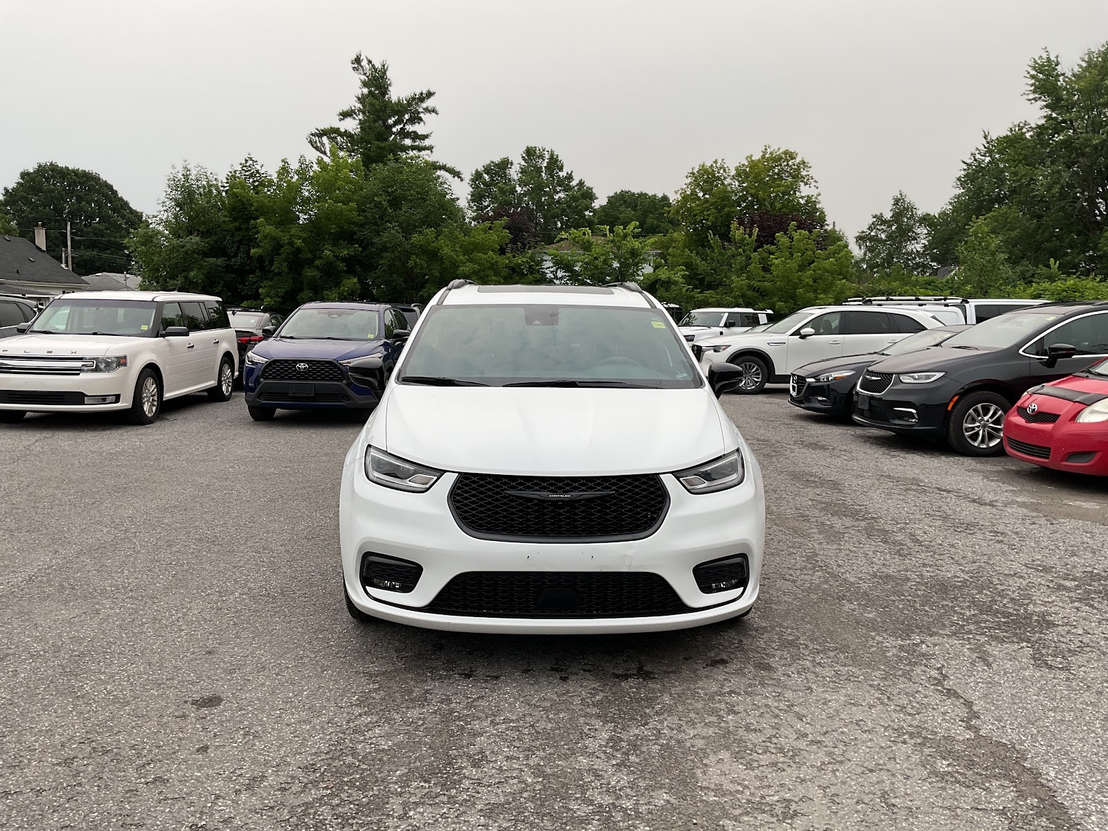 2024 CHRYSLER PACIFICA TOURING-L — photo 3