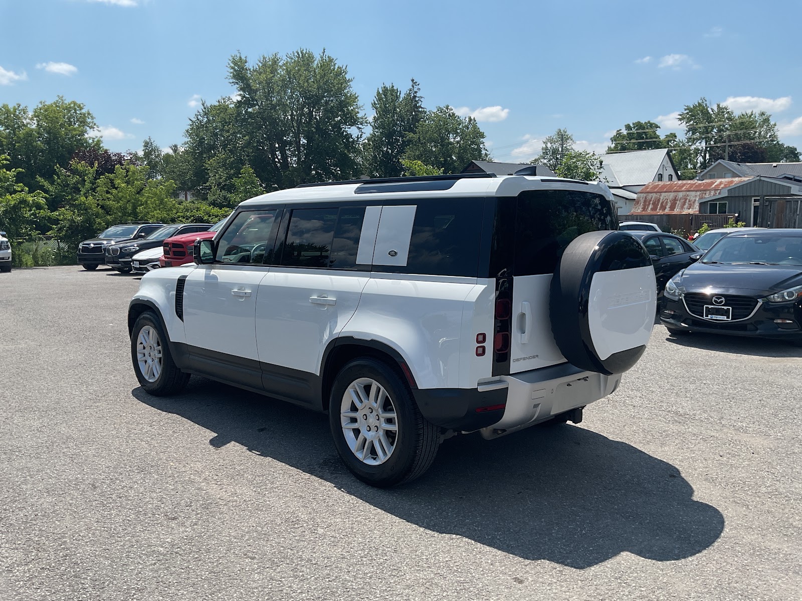 2024 LAND ROVER DEFENDER S — photo 4