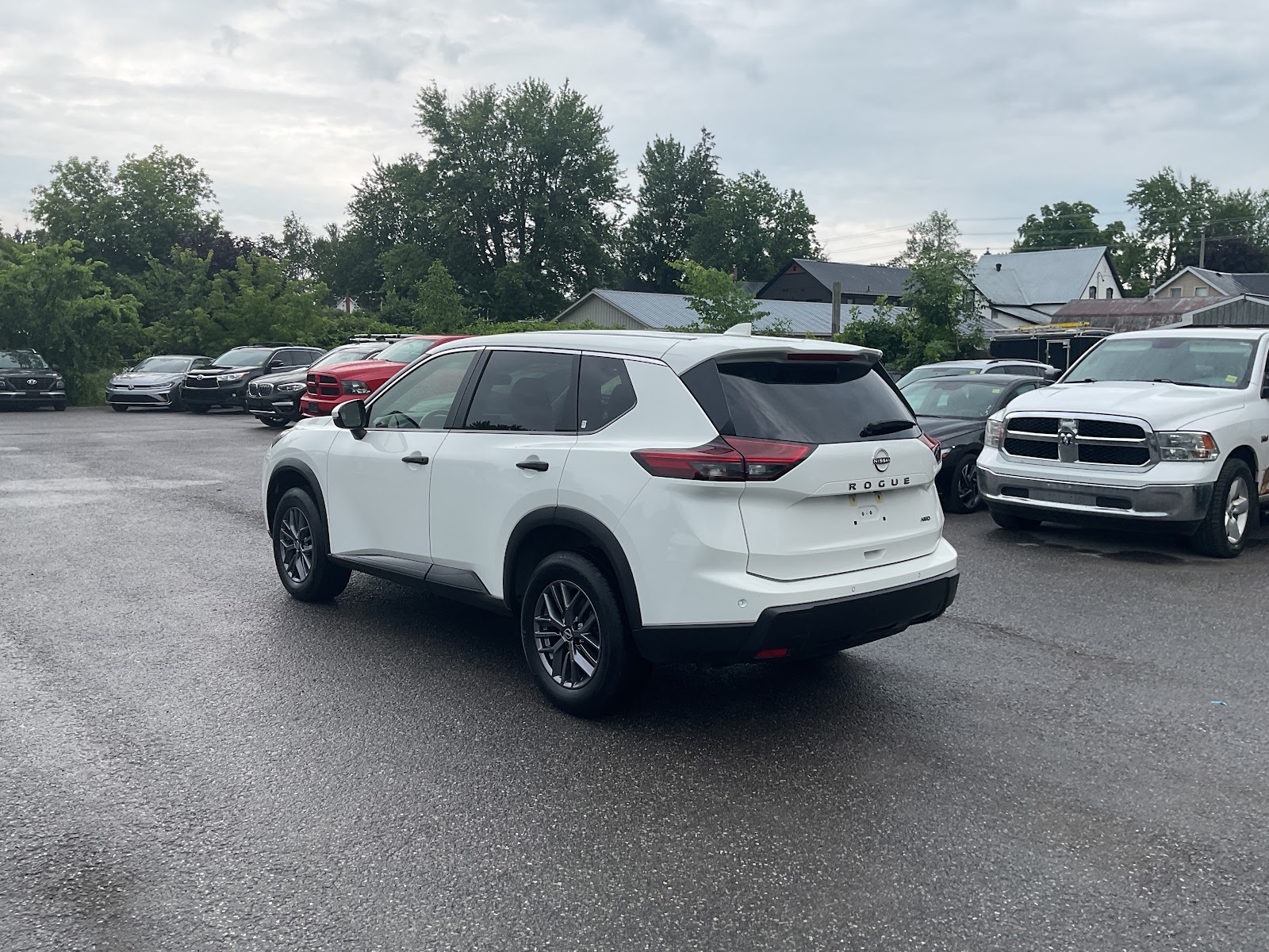 2025 NISSAN ROGUE S AWD — photo 4