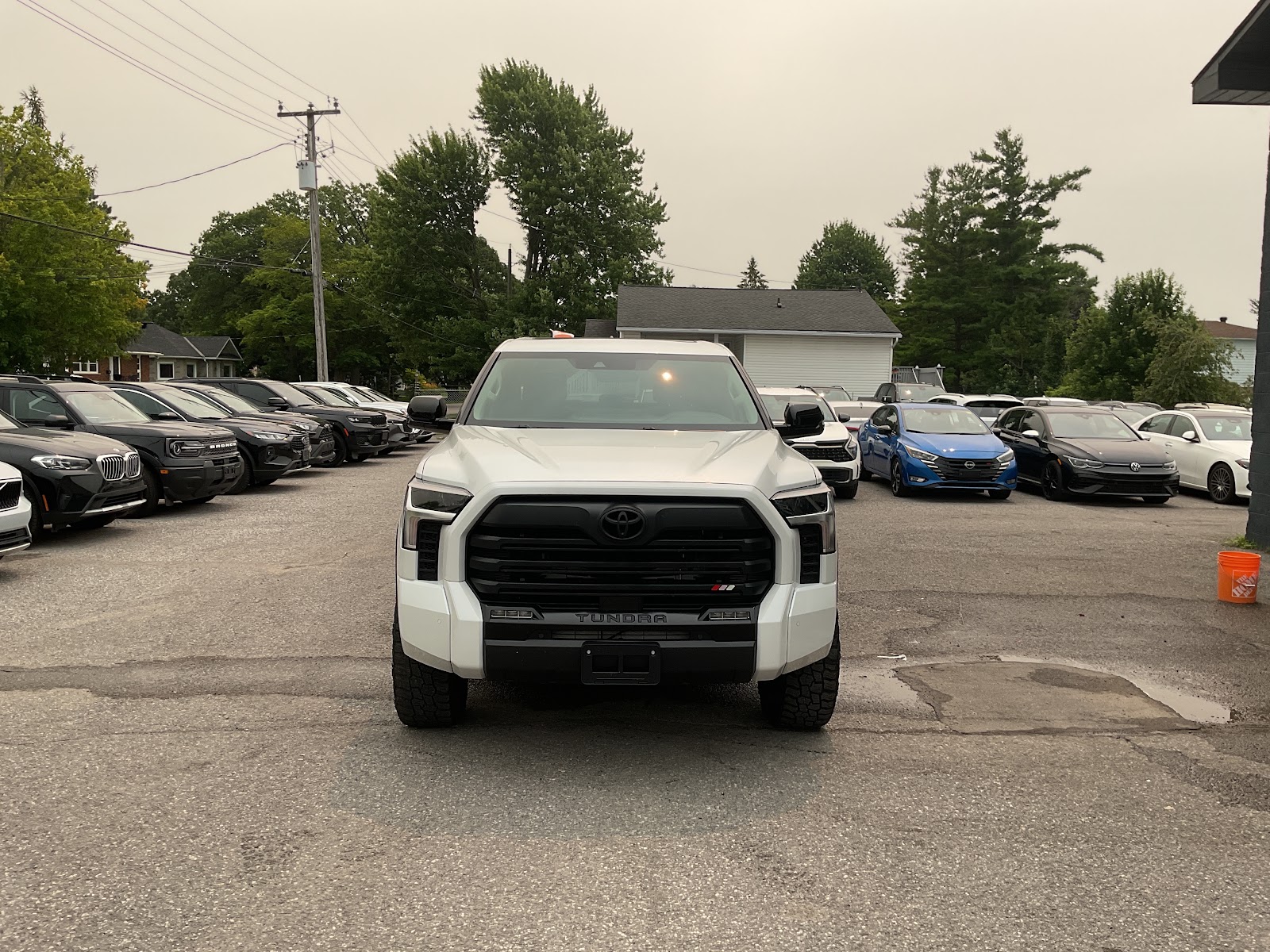 2024 TOYOTA TUNDRA LIMITED — photo 2