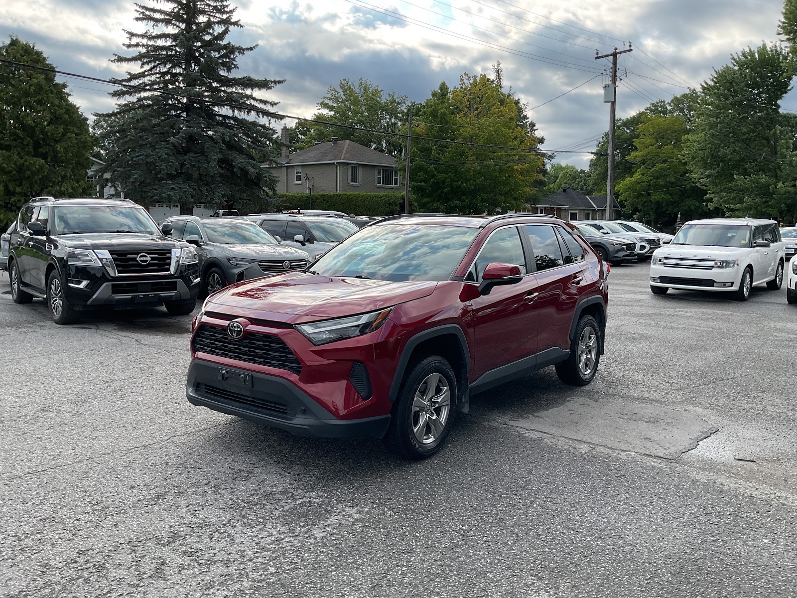 2023 TOYOTA RAV4 XLE