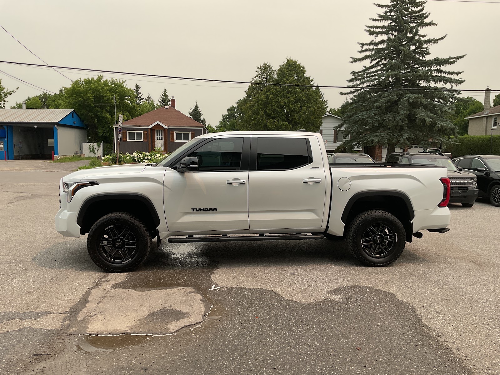 2024 TOYOTA TUNDRA LIMITED — photo 3