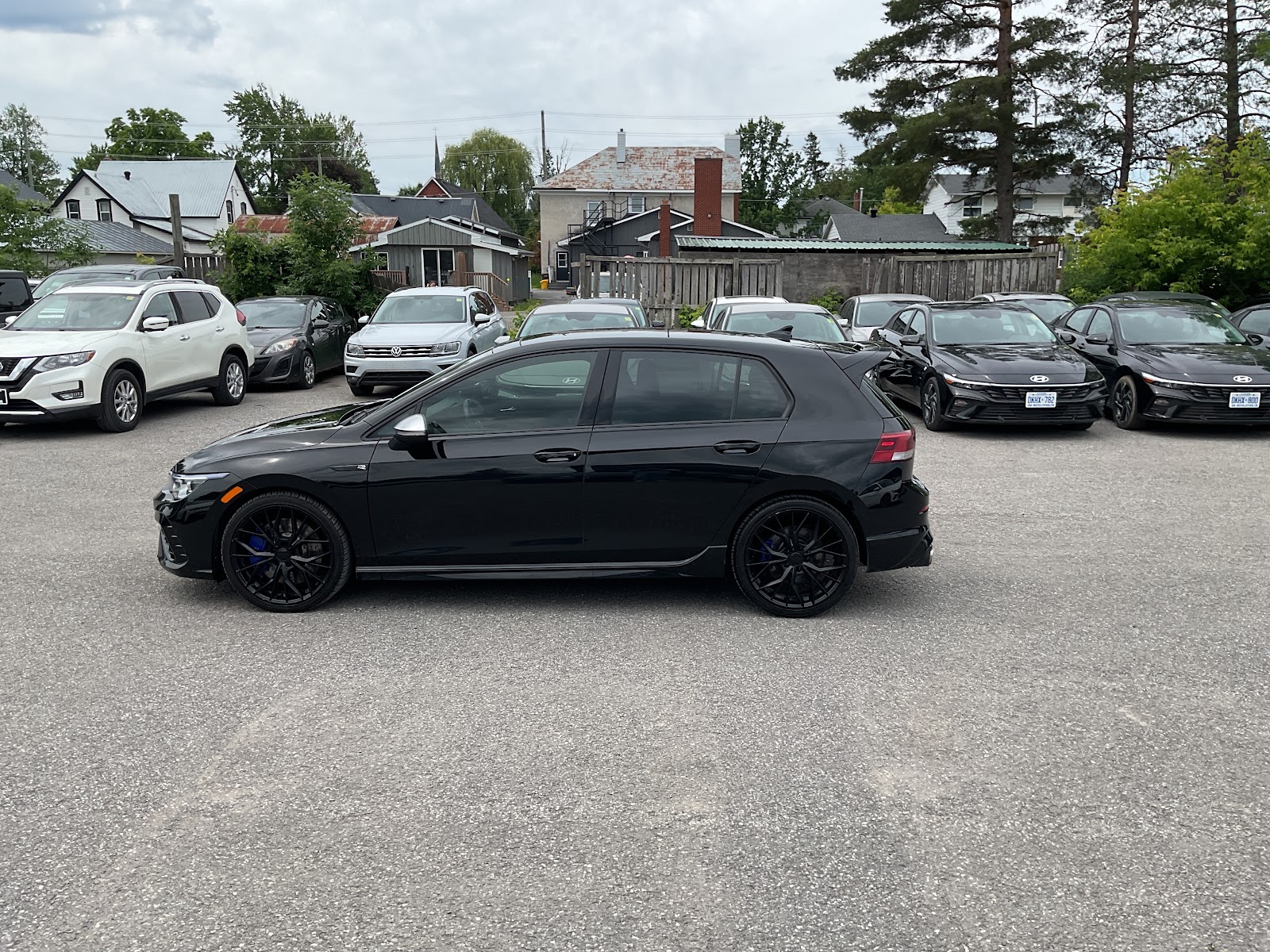2024 VOLKSWAGEN GOLF R BASE — photo 3