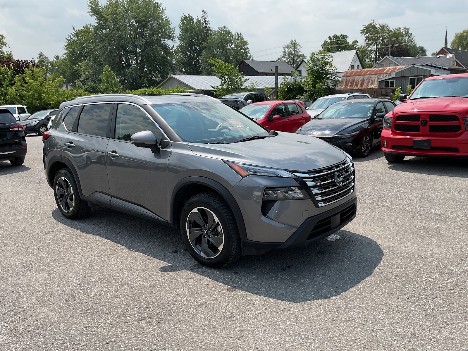 2025 NISSAN ROGUE SV MOONROOF — photo 8