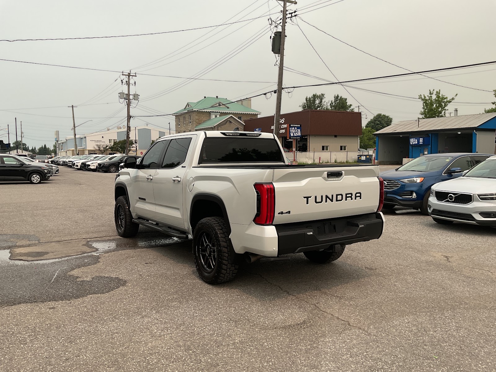 2024 TOYOTA TUNDRA LIMITED — photo 4