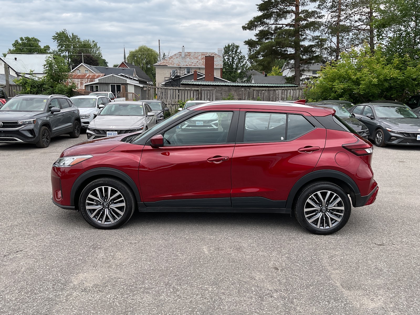 2025 NISSAN KICKS PLAY SV — photo 3